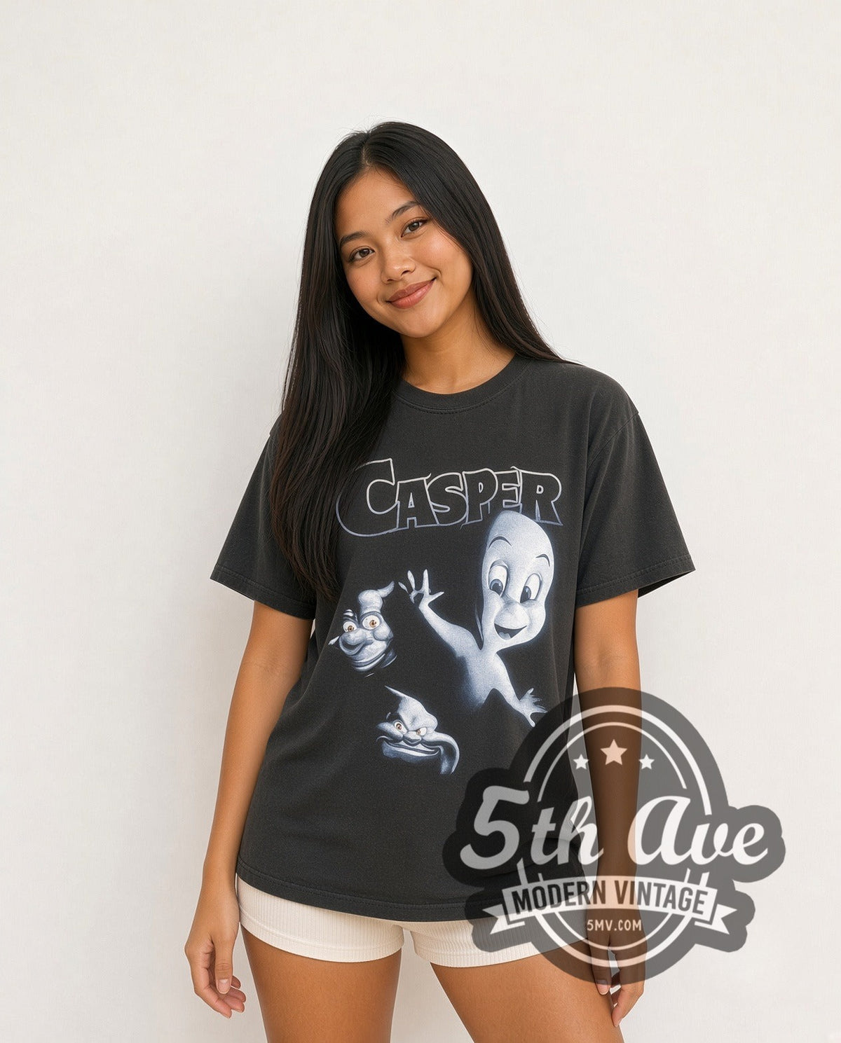 Model wearing the Casper The Movie 1995 vintage graphic t-shirt