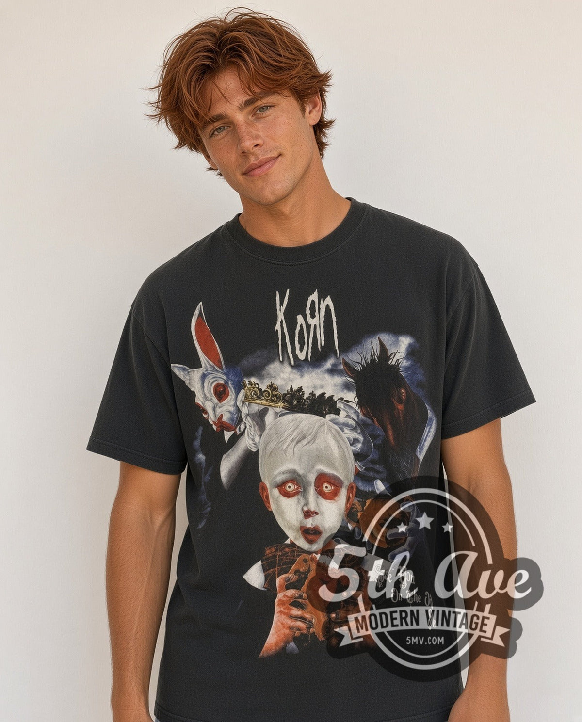 Model wearing the Korn Tour 2006 vintage band t-shirt in black