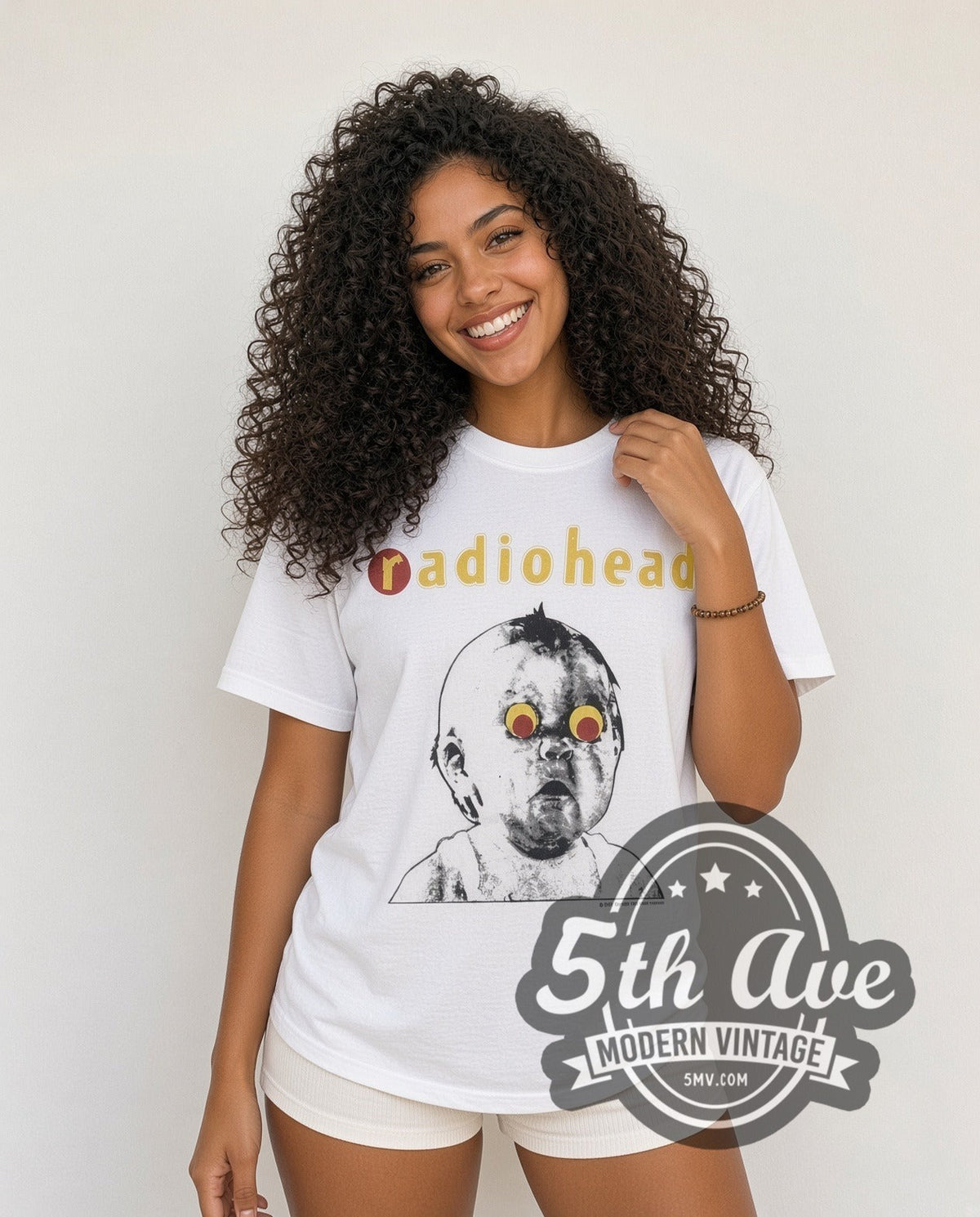 Model wearing the Radiohead Pablo Honey vintage band t-shirt in white