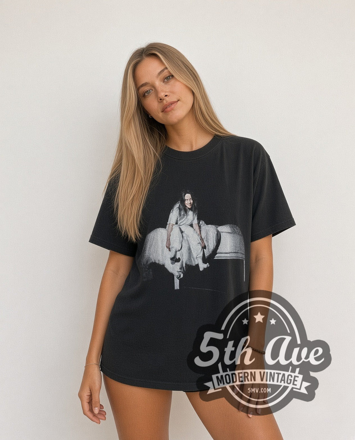 Model wearing the Billie Eilish vintage band t-shirt