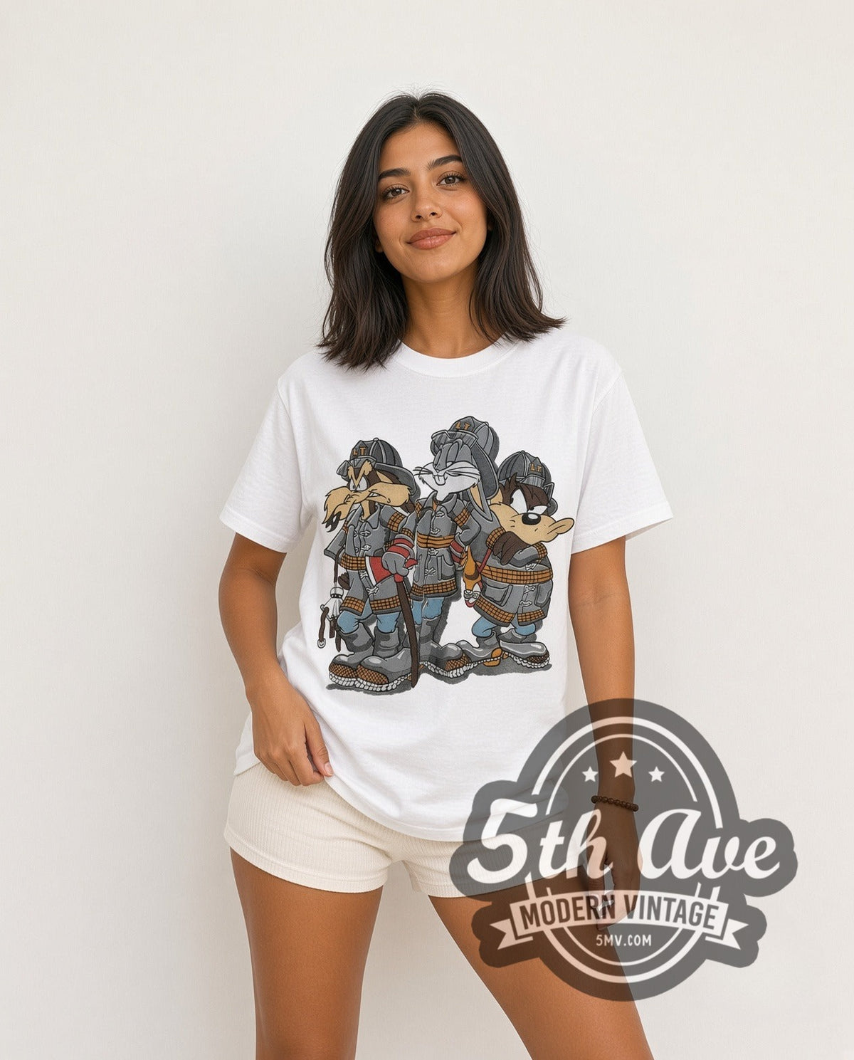 Model wearing the Looney Tunes Bugs Bunny, Taz-Mania and Ralph Wolf vintage cartoon tee