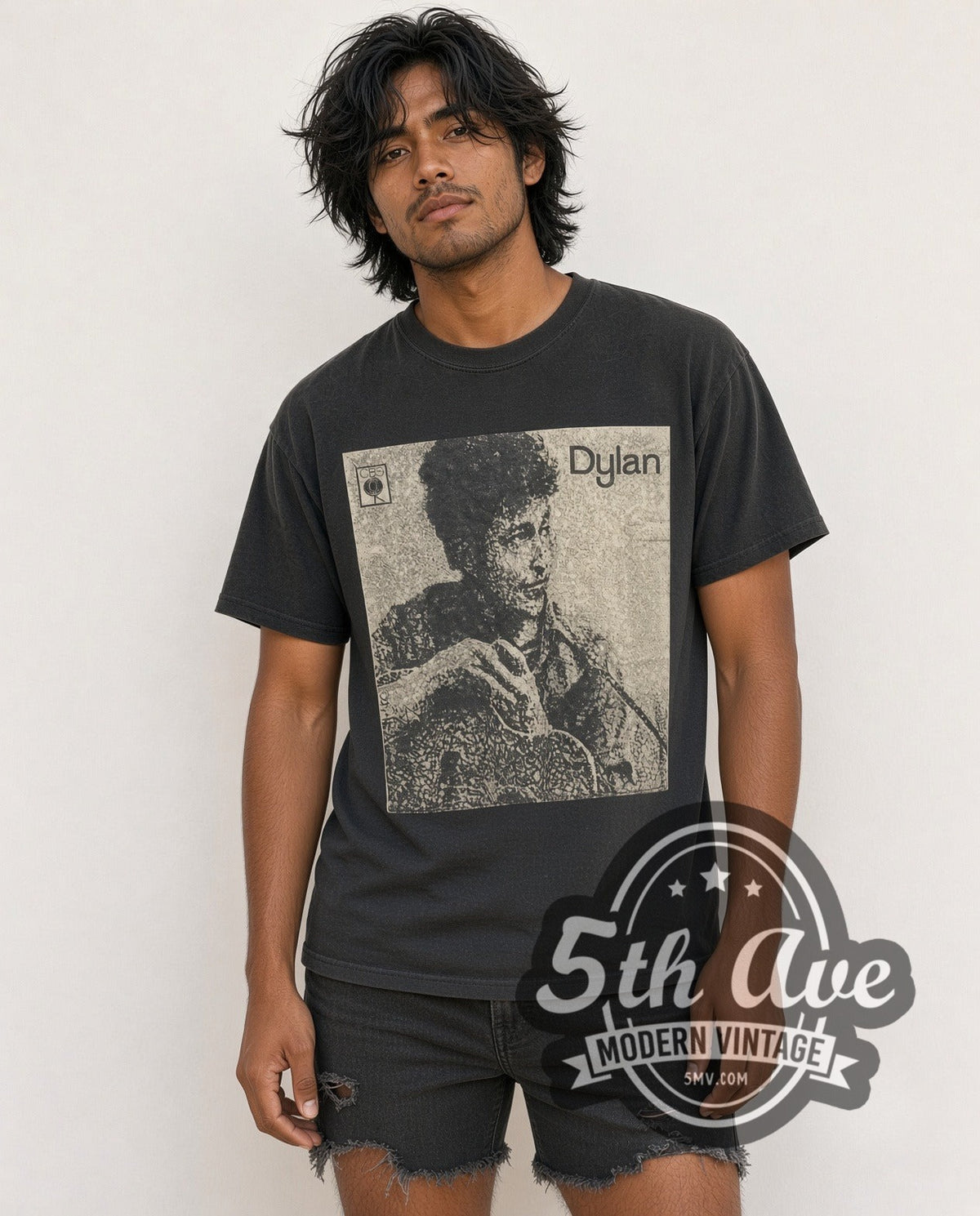Model wearing the Bob Dylan Guitar Portrait vintage band t-shirt