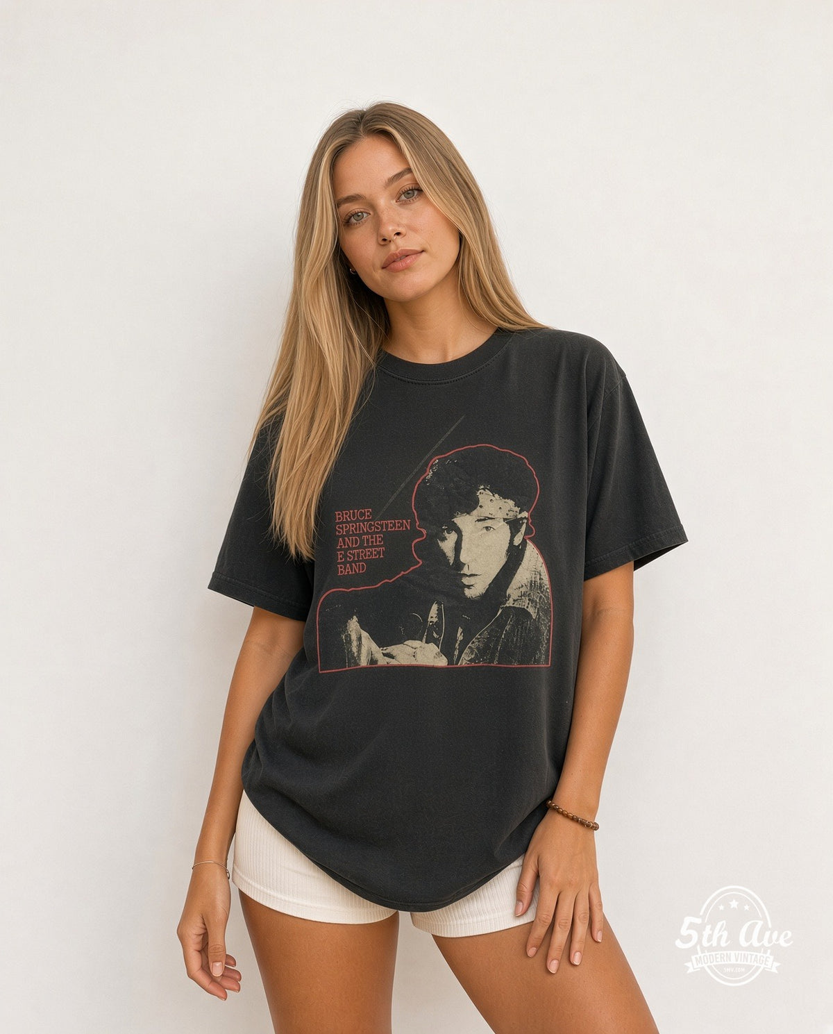 Model wearing the Bruce Springsteen vintage band t-shirt