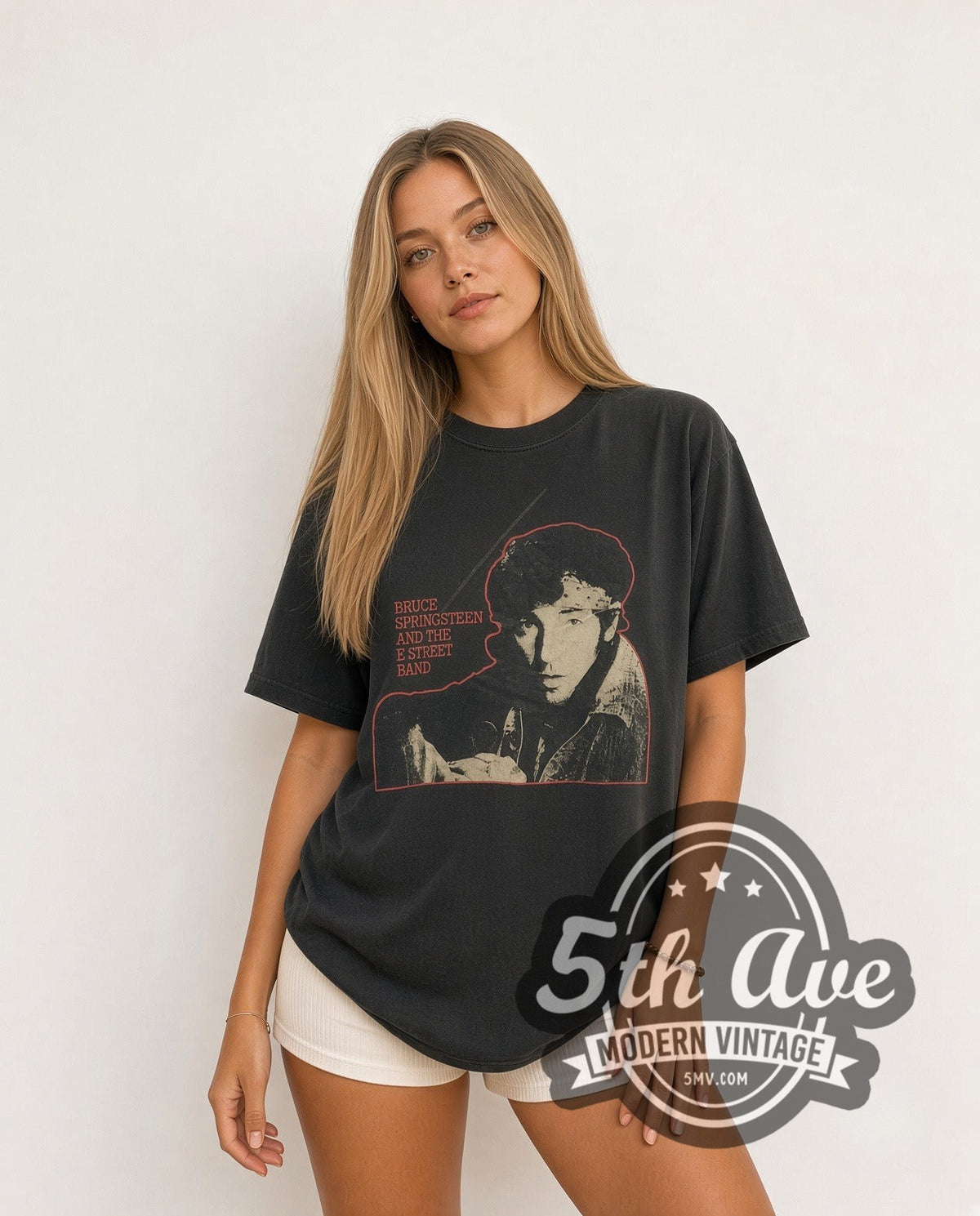 Model wearing the Bruce Springsteen vintage band t-shirt