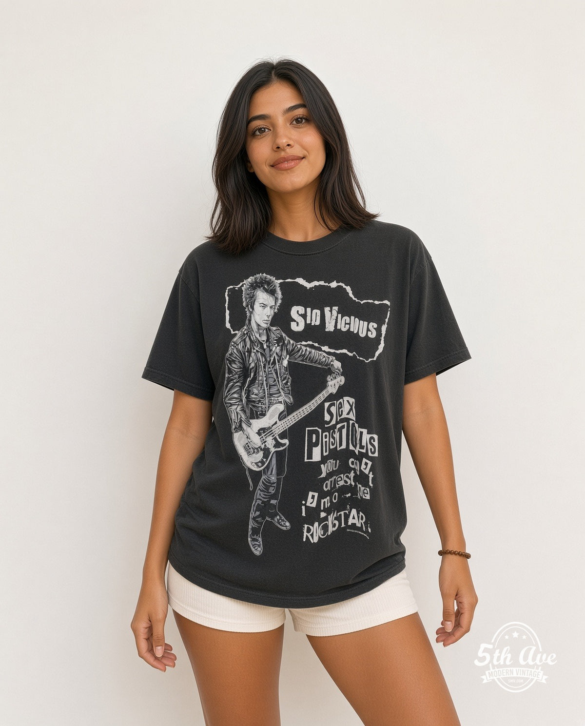 Model wearing the Sex Pistols Sid Vicious Rockstar vintage band t-shirt