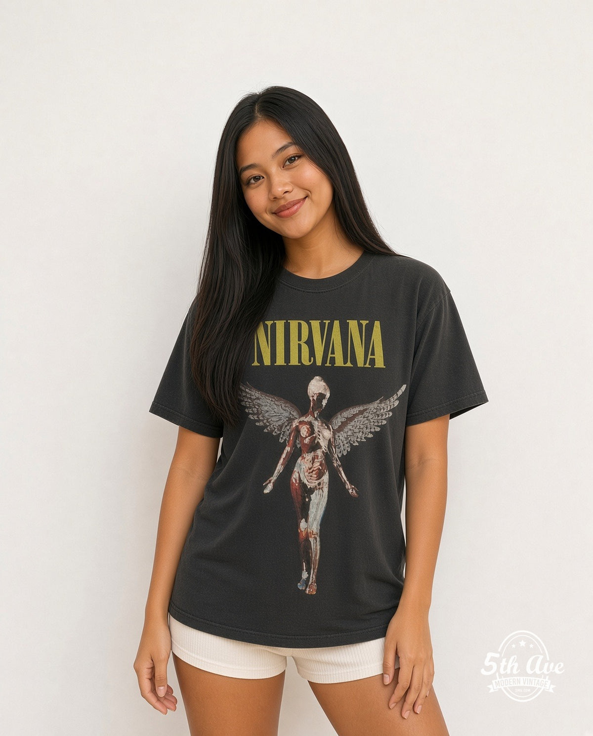 NIRVANA IN UTERO VINTAGE BAND T SHIRT model