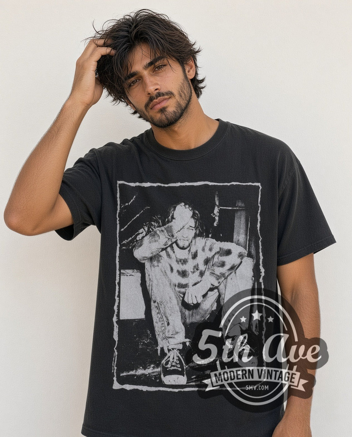 Model wearing the Kurt Cobain Chair vintage band t-shirt in black