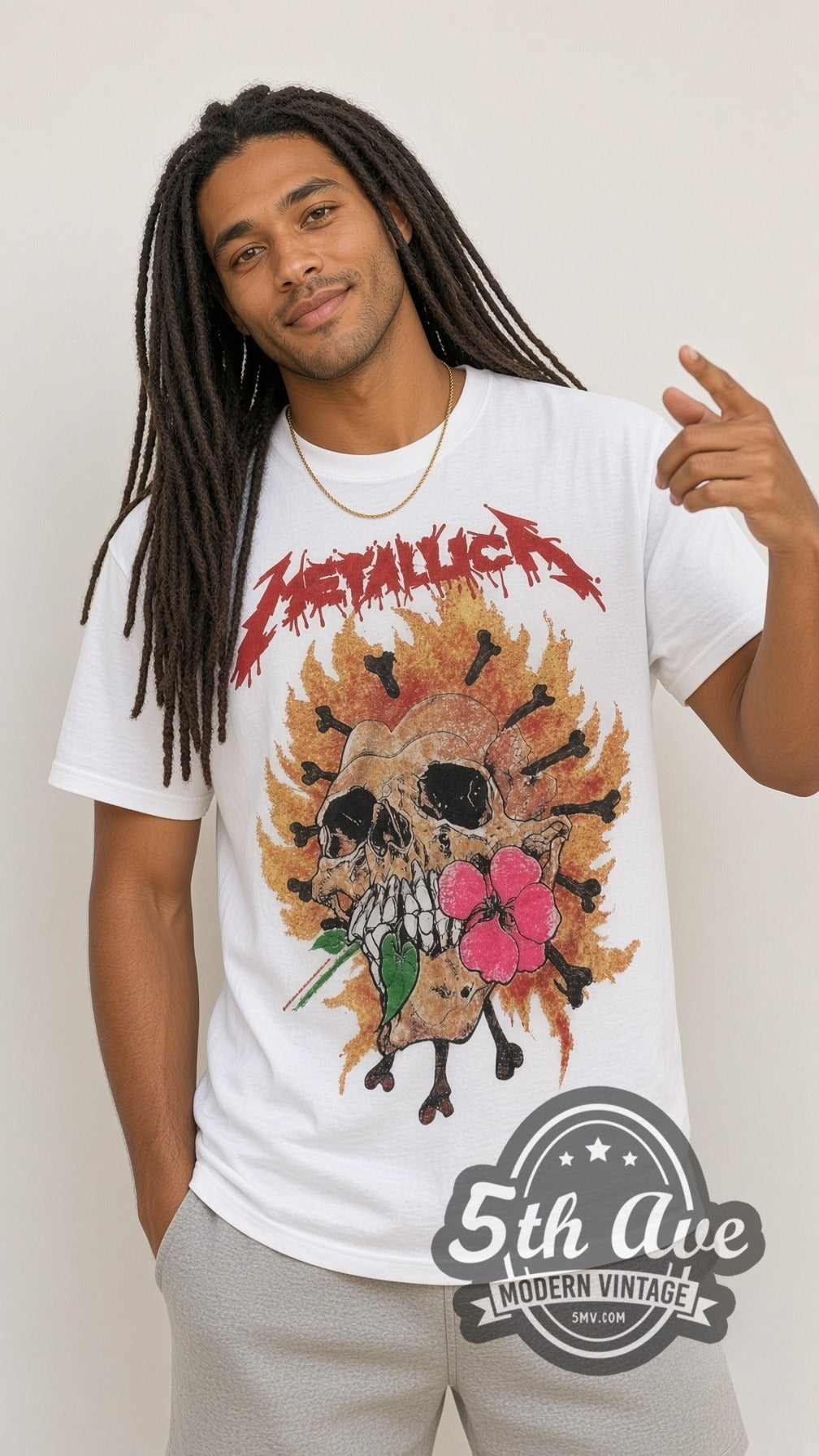 Model wearing the Metallica Flower Skull vintage band t-shirt in white