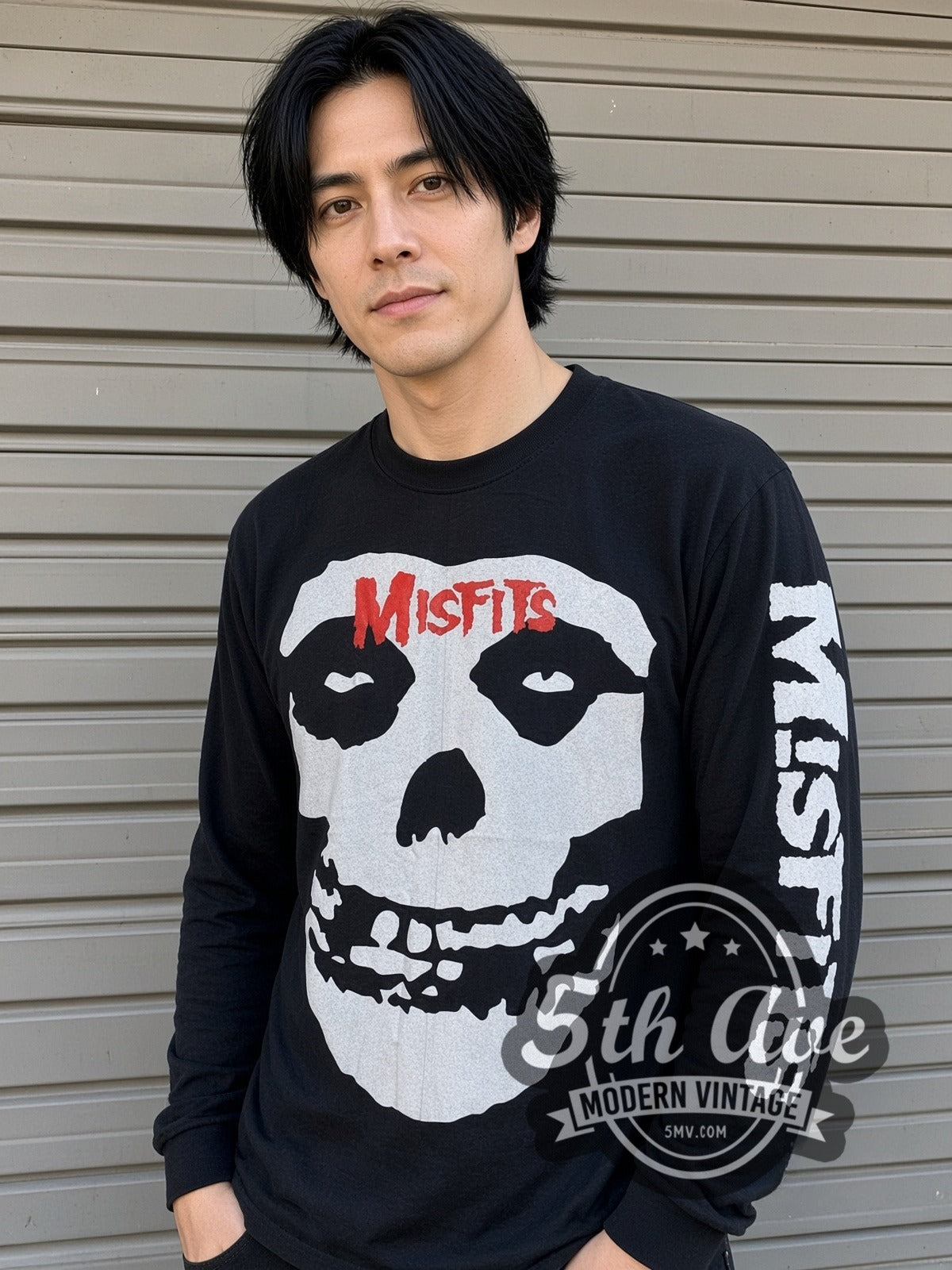 Model wearing the Misfits Skull vintage band long sleeve t-shirt