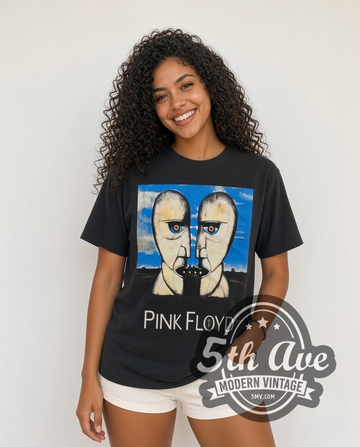 Model wearing the Pink Floyd Division Bell vintage band t-shirt in black