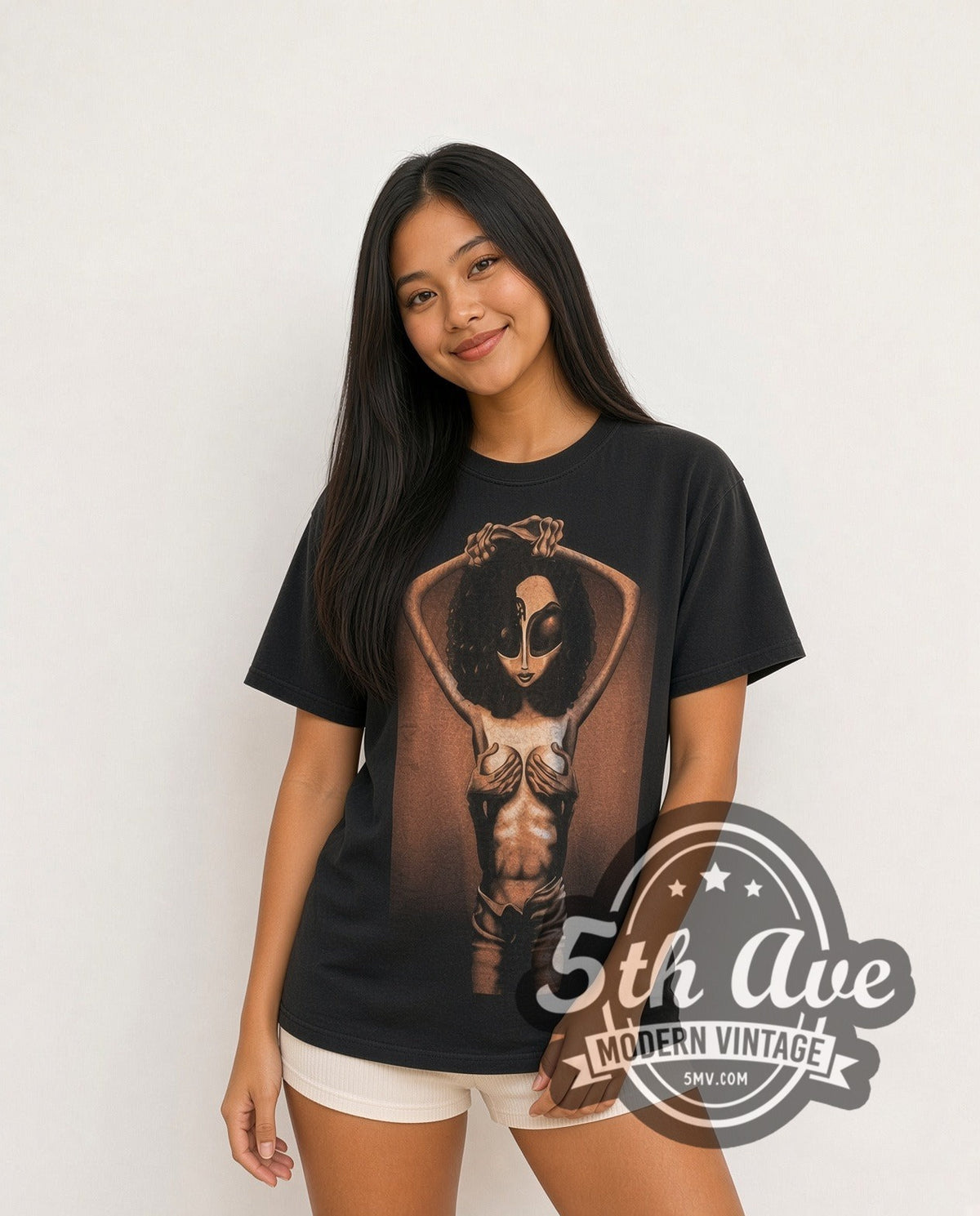 Model wearing the Janet Jackson Alien vintage band t-shirt