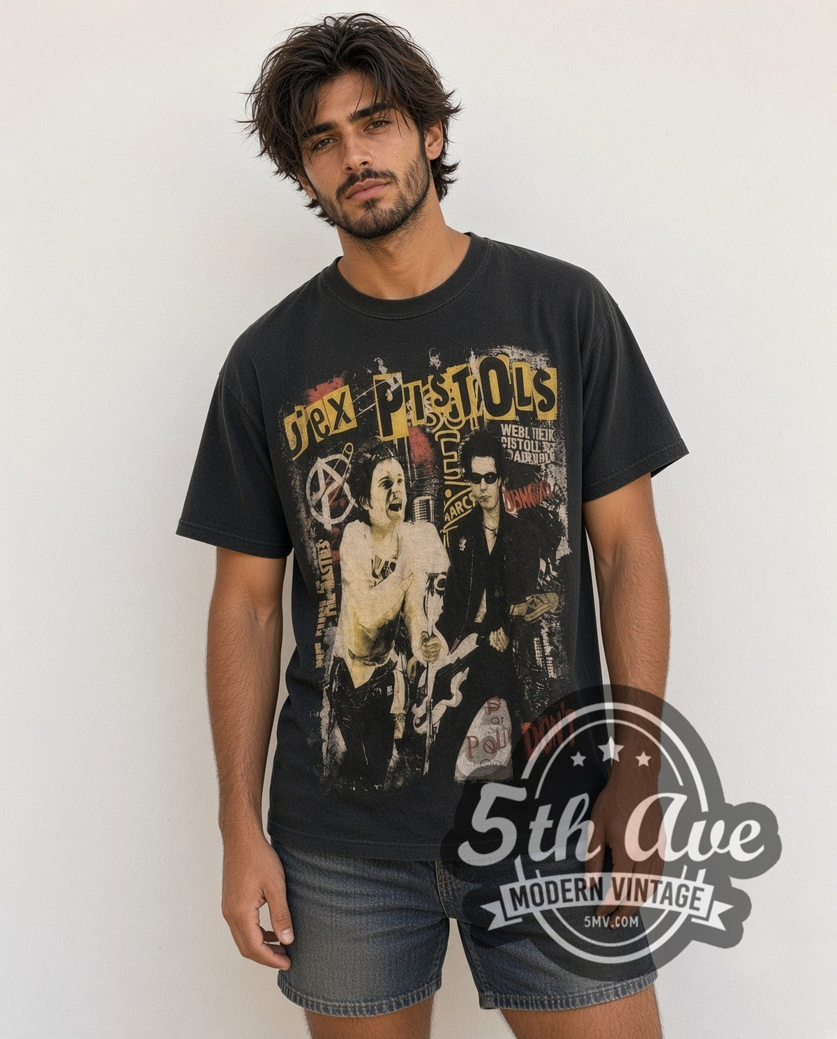 Model wearing the Sex Pistols Sid Vicious vintage band t-shirt