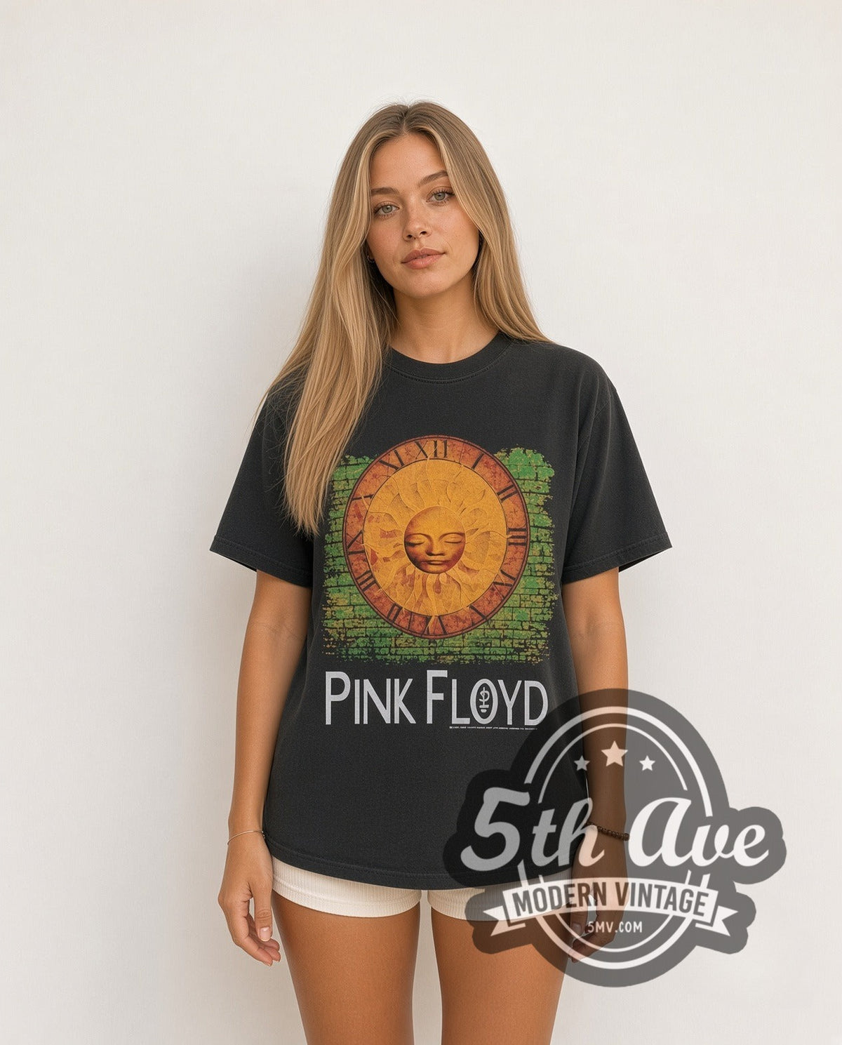 Model wearing the Pink Floyd Sun vintage band t-shirt in black