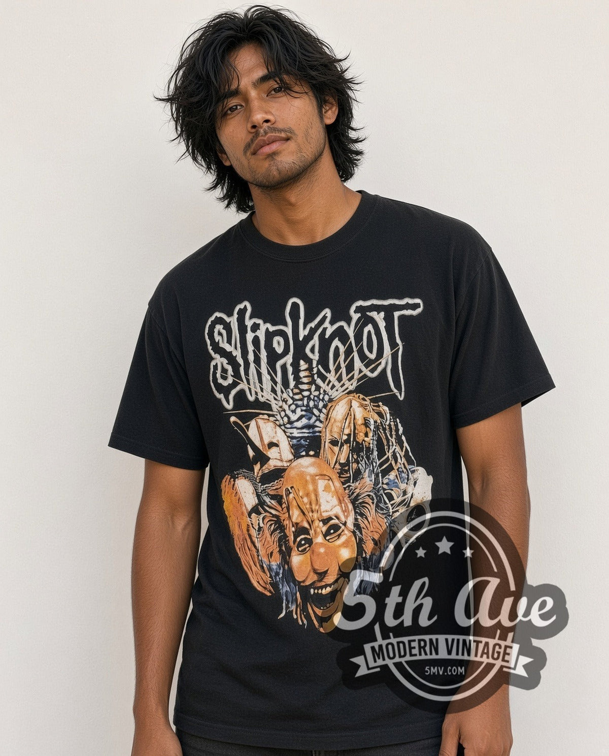 Model wearing the Slipknot 870621345 vintage band t-shirt in black