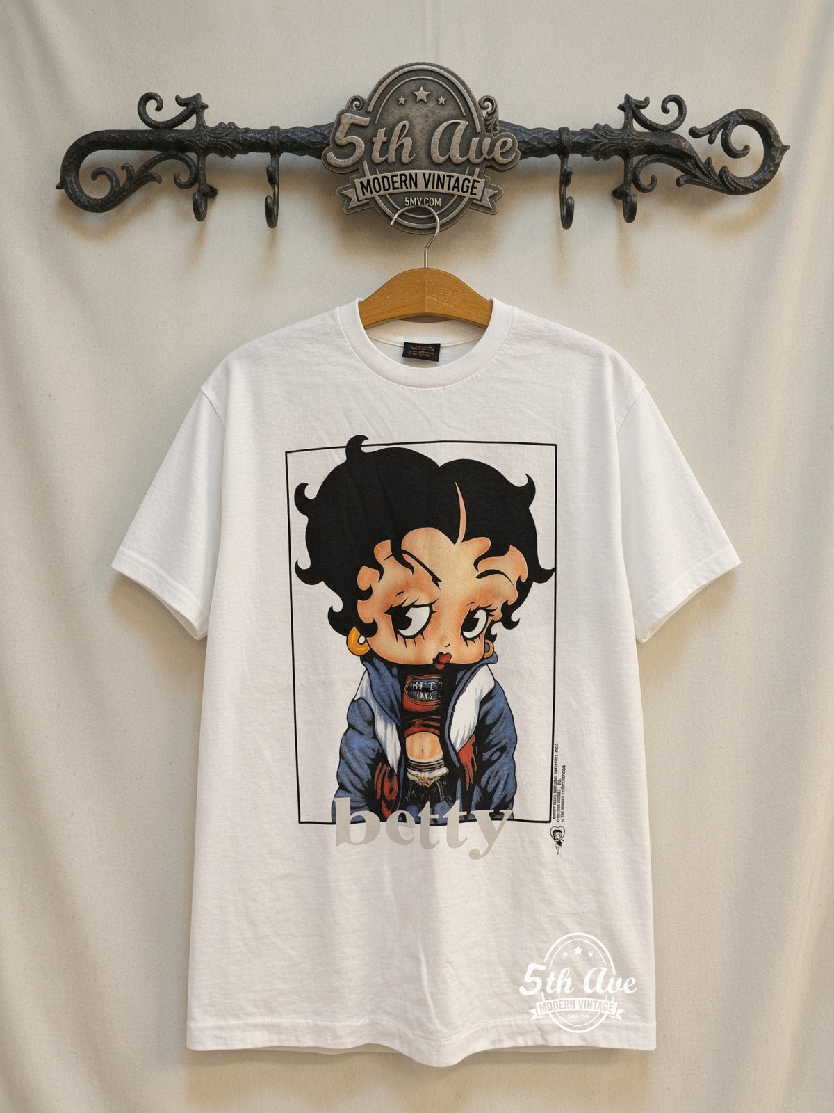Betty Boop Blue Puffer Jacket Urban Portrait vintage cartoon t-shirt on rack