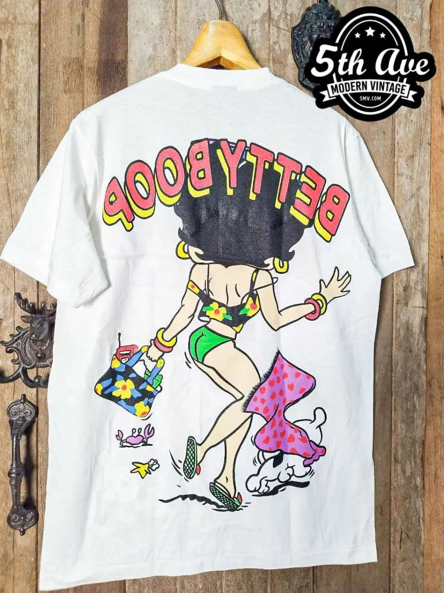 Betty Boop Retro Style T-shirt – Classic Cartoon Tee
