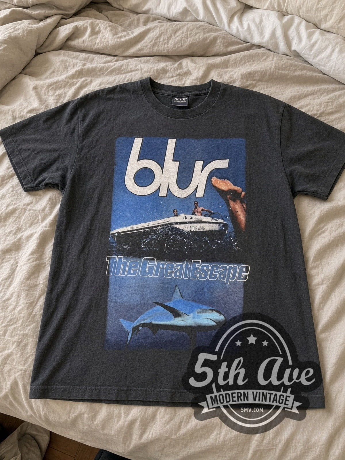 Blur The Great Escape 96 Tour vintage band tee laid flat