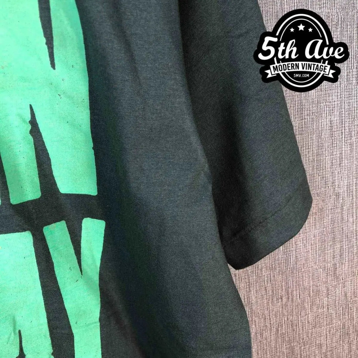 Green Day Vintage-Inspired Enzyme-Washed Cotton T-Shirt with Iconic Band Graphic - Vintage Band Shirts