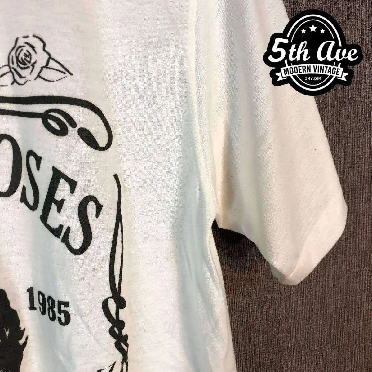Guns N' Roses Legacy: A Streetwear Tribute in Premium Cotton - Vintage Band Shirts