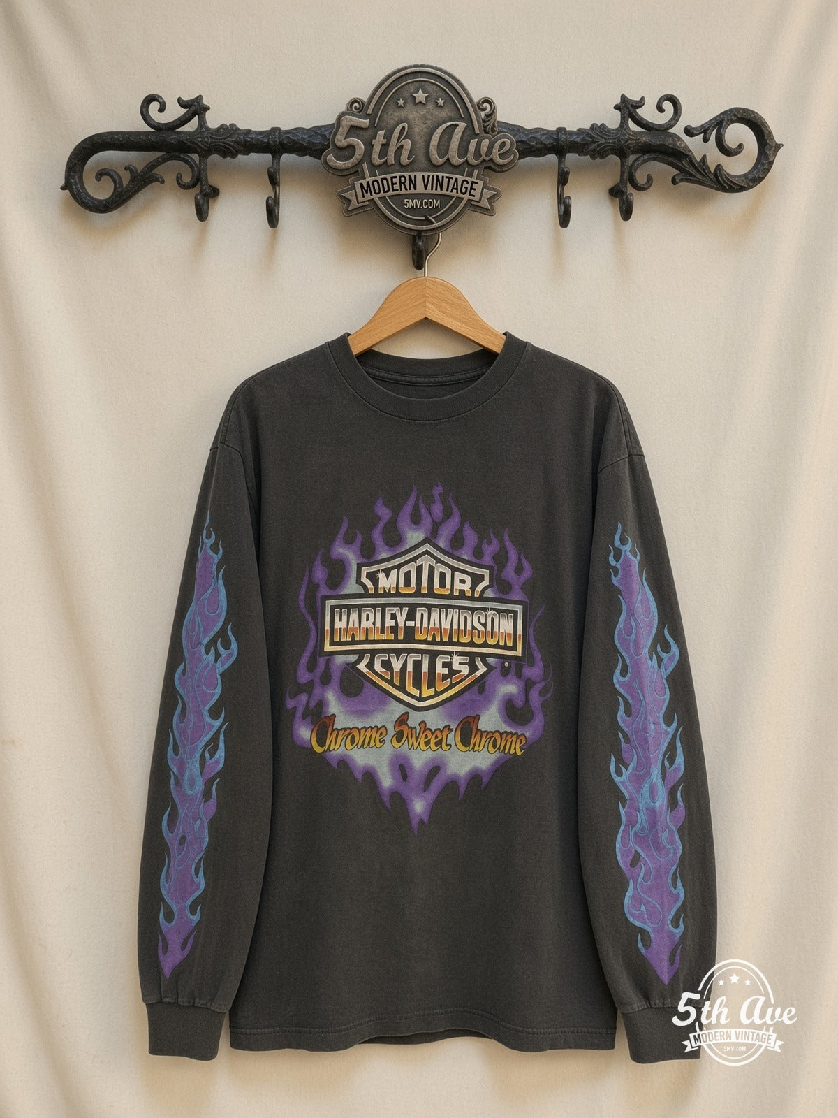 Harley-Davidson Chrome Sweet Chrome Daytona vintage t-shirt on rack