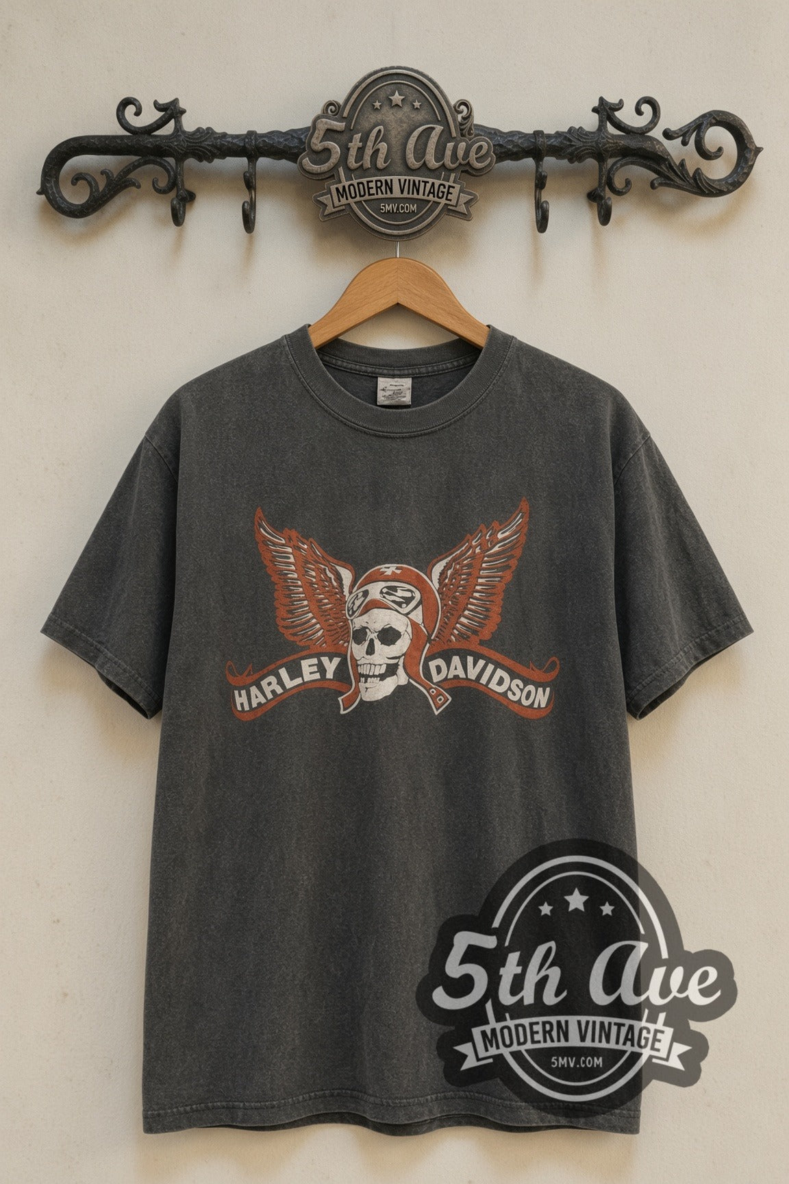 Harley-Davidson Winged Skull Aviator / Cycledelic Choppers Reading PA Harley tee front on 5th Ave iron rack