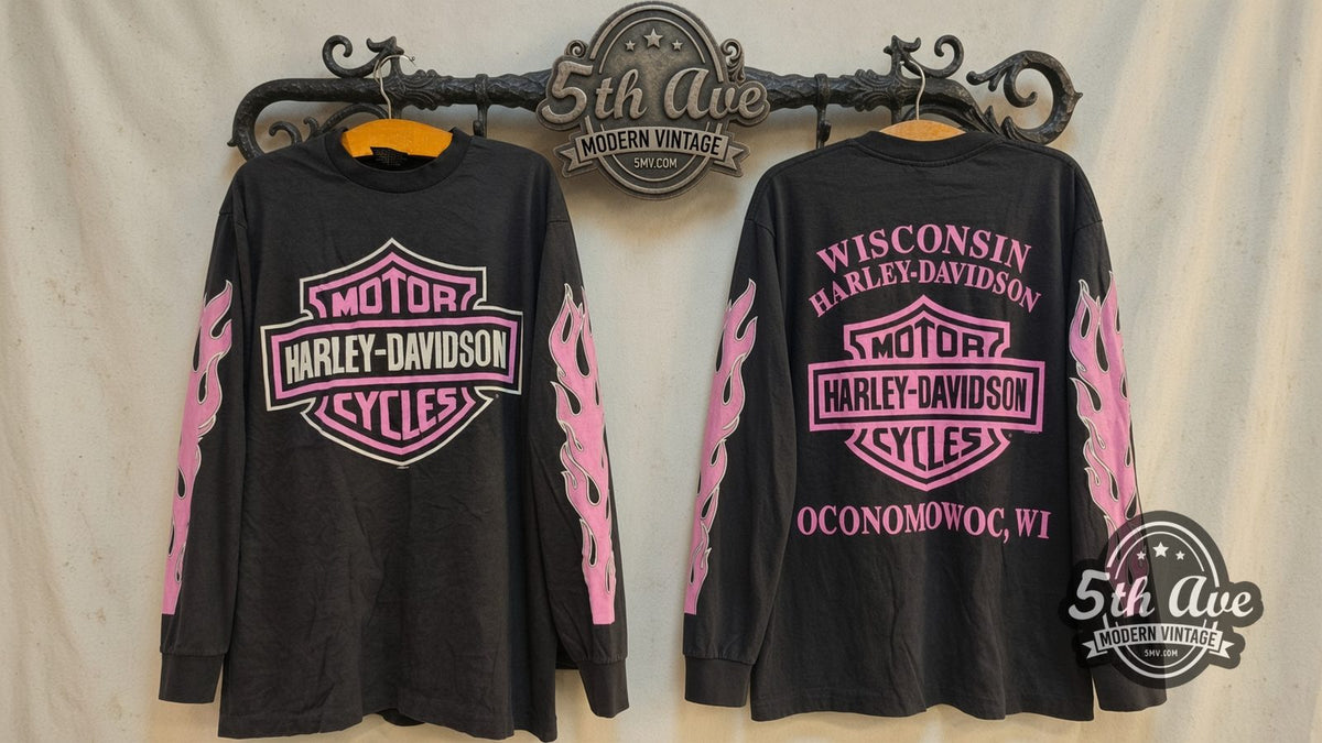 Harley-Davidson – Wisconsin Oconomowoc Pink Shield Long Sleeve vintage band t-shirt on rack