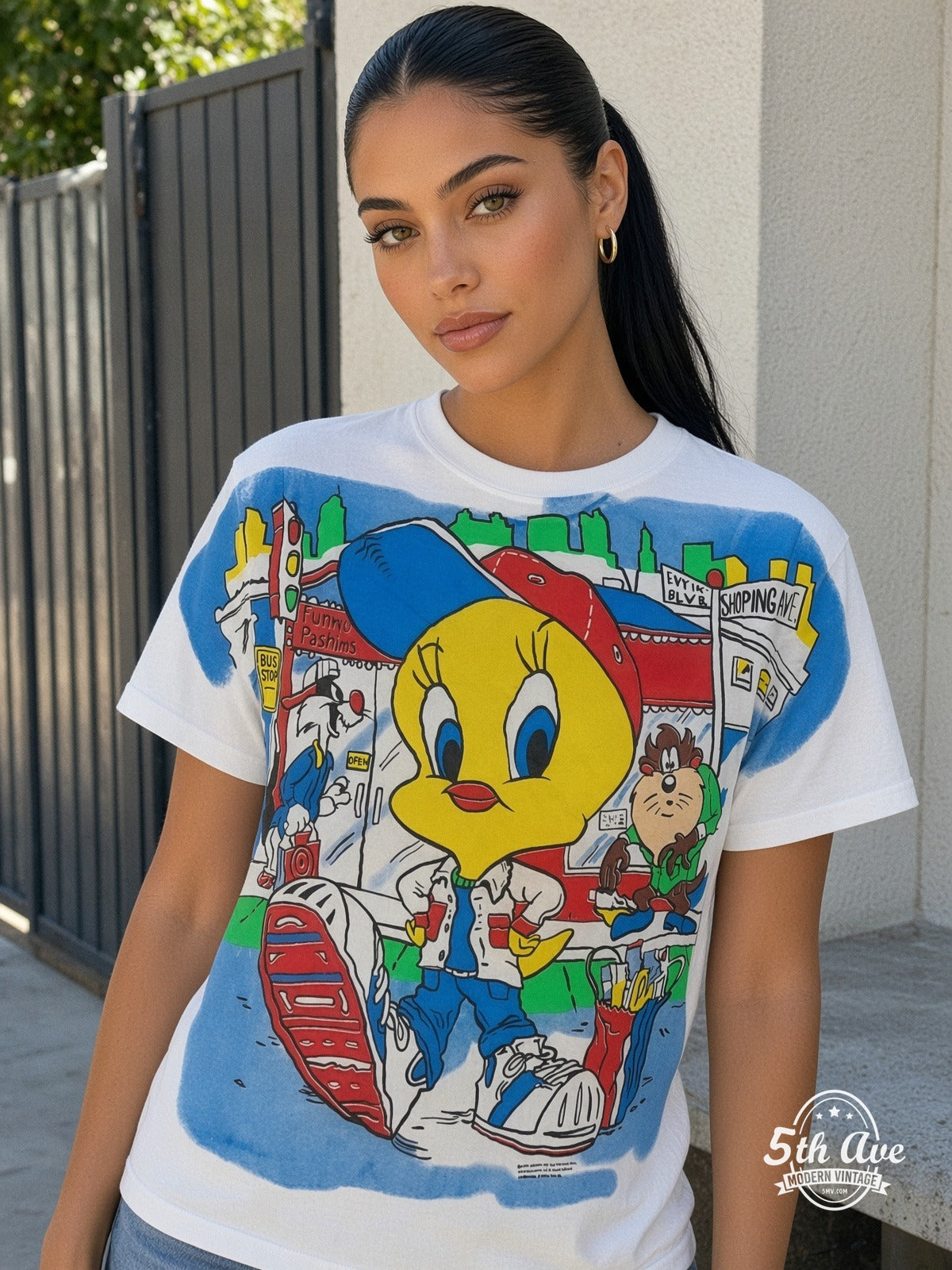 Looney Tunes Tweety Streetwear City vintage tee model wearing