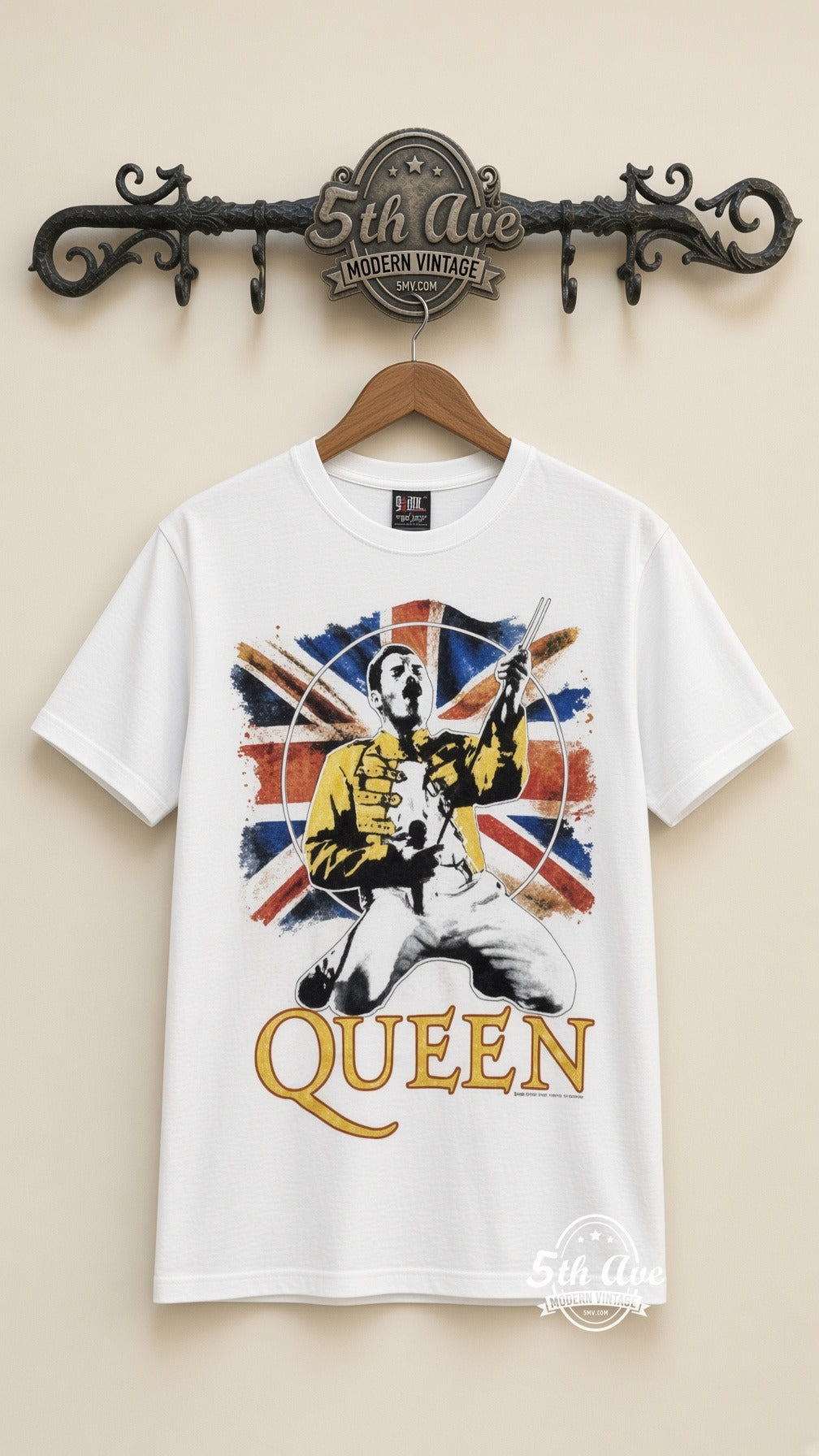 MB 015 Queen Freddie Union Jack rack front