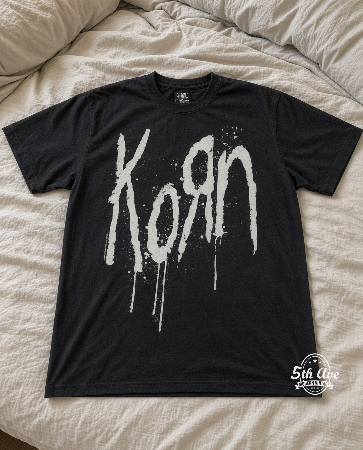 MB 049 Korn Drip Logo bed