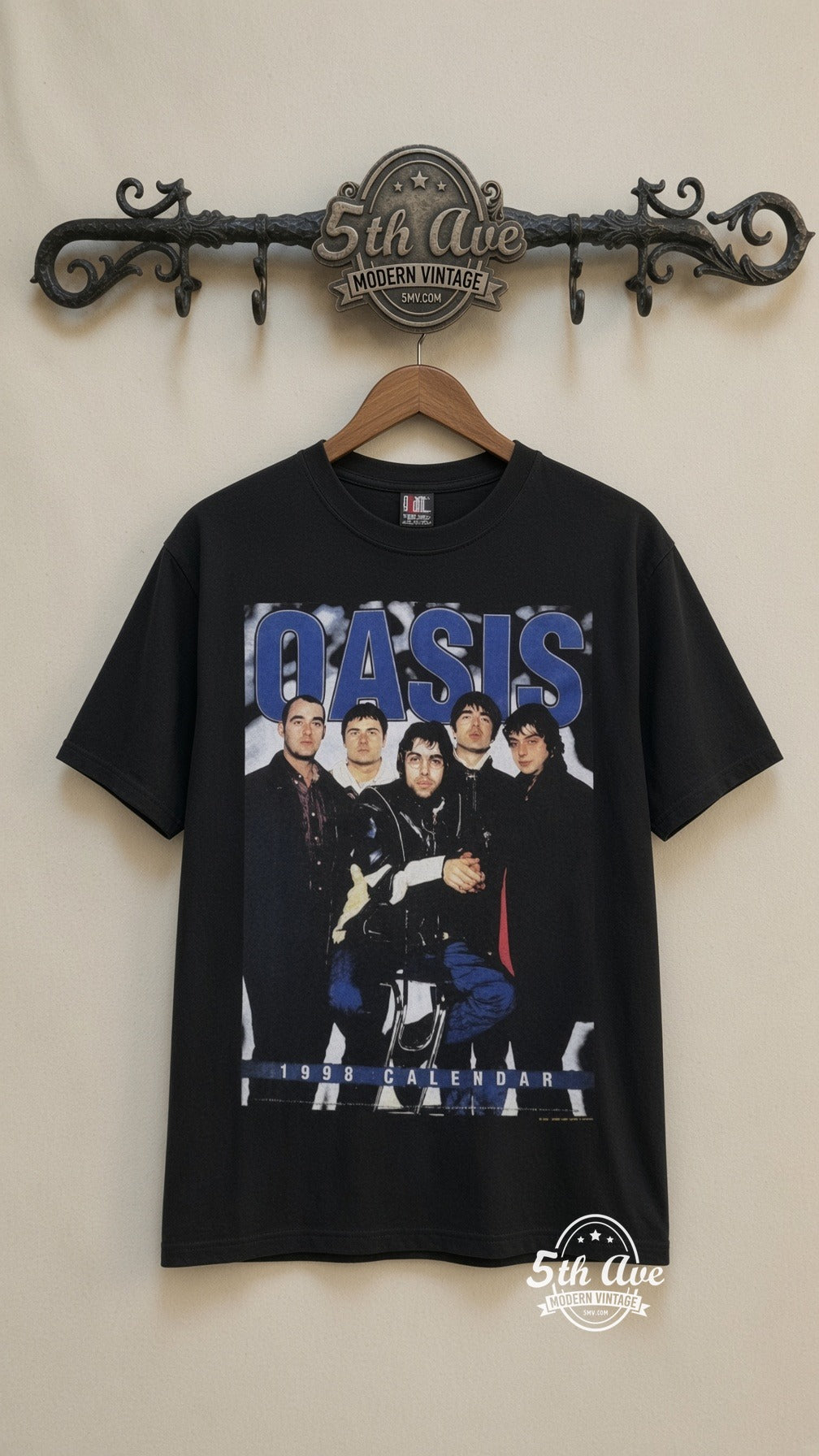 MB 086 Oasis Tour Calendar rack front