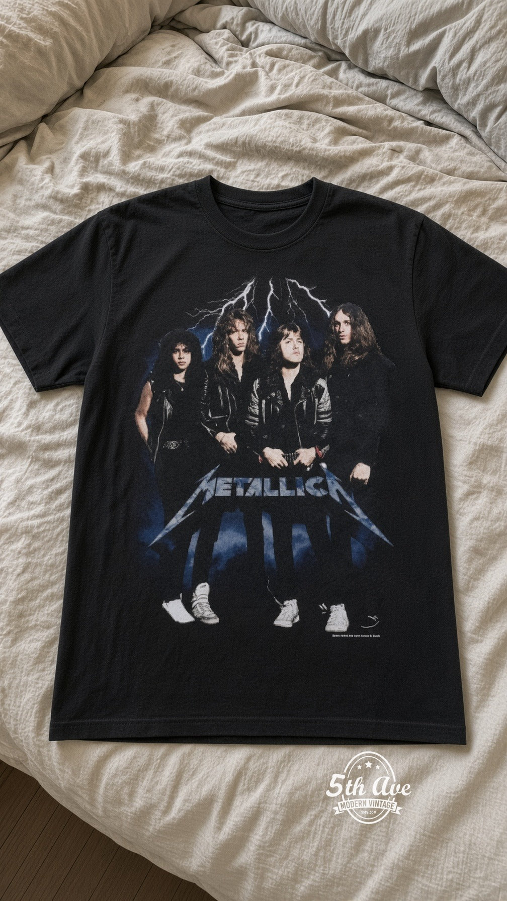 MB 126 Metallica Group Photo bed