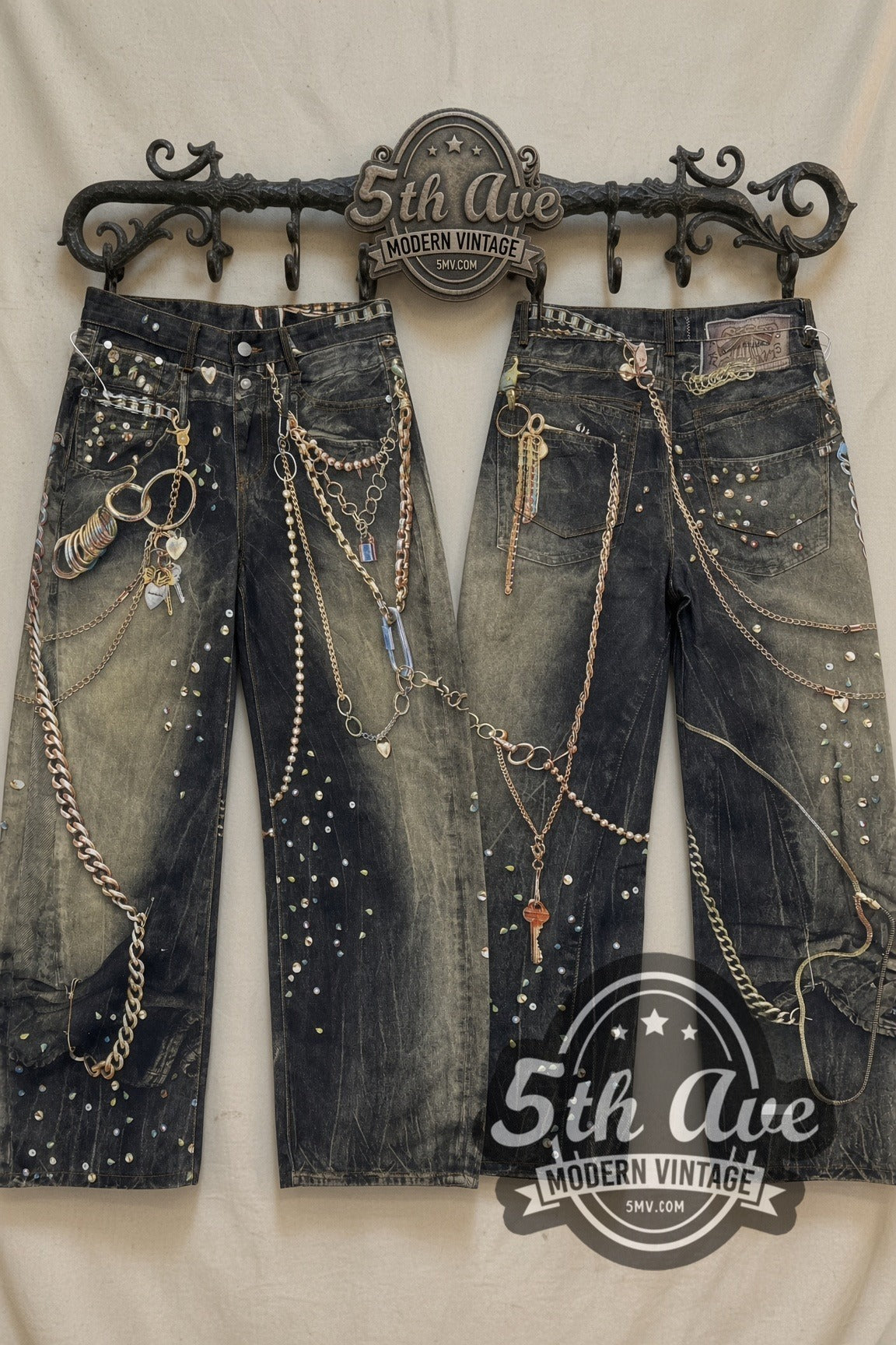 Dirty Wash Trompe L'oeil Jewelry Print Streetwear Jeans – Vintage Style vintage jeans on the 5MV rack