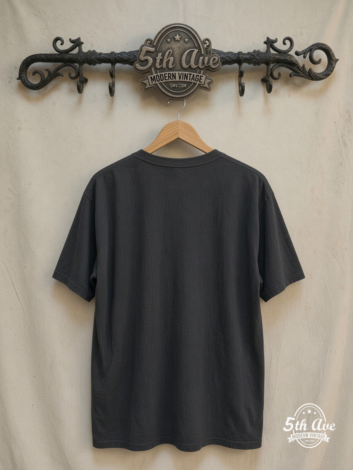 Oasis – Liam Sunglasses Band Portrait White Logo – Vintage Band T-Shirt — back on locked cream ornate 5th Ave rack