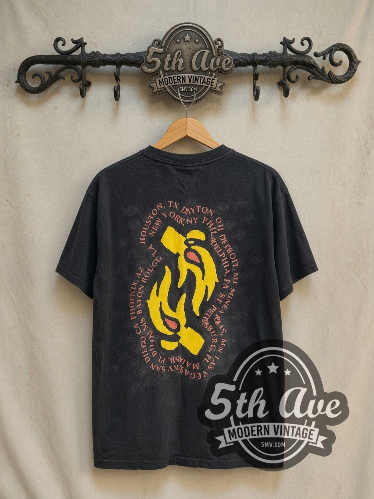 Soundgarden Badmotorfinger Tour vintage band t-shirt in black, back view on the 5MV rack
