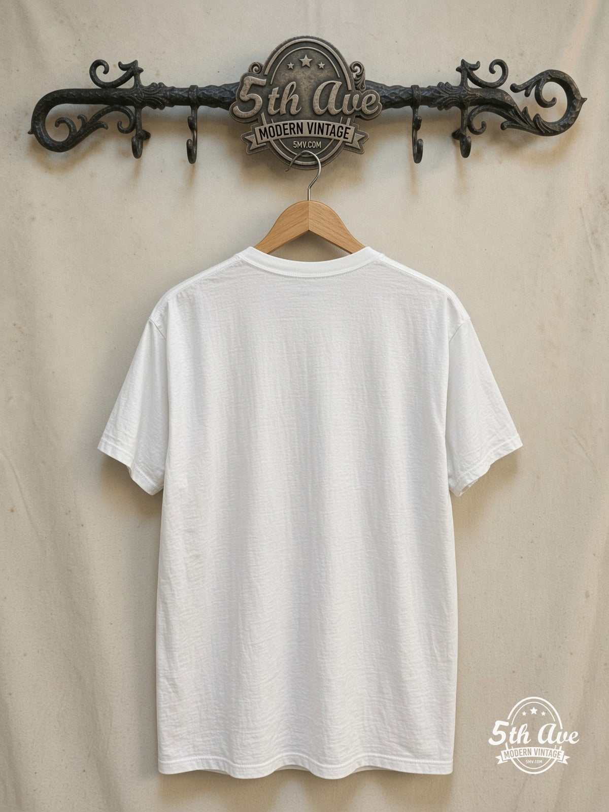 Marilyn Manson – Pop Art – Vintage Band T-Shirt — back on locked cream ornate 5th Ave rack