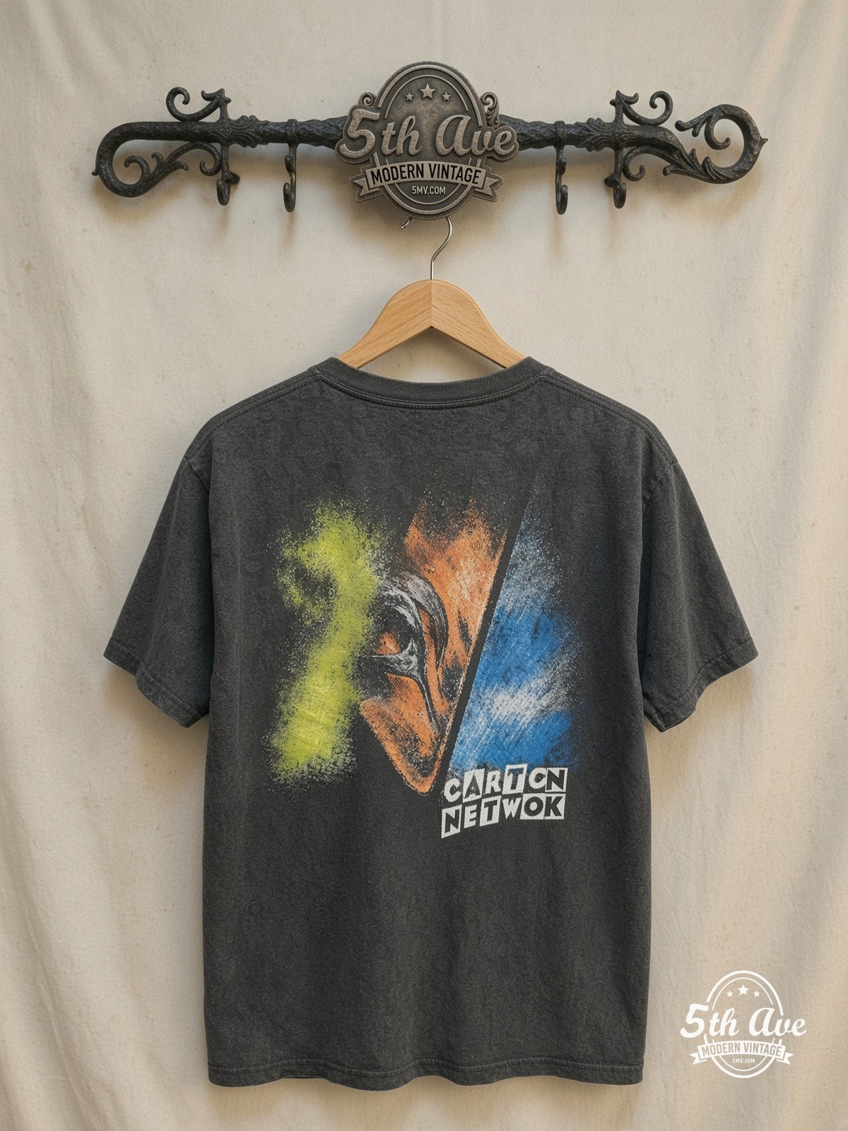 Scooby-Doo – Where Are You Zombie Night – New Vintage Graphic Tee — back on locked cream ornate 5th Ave rack