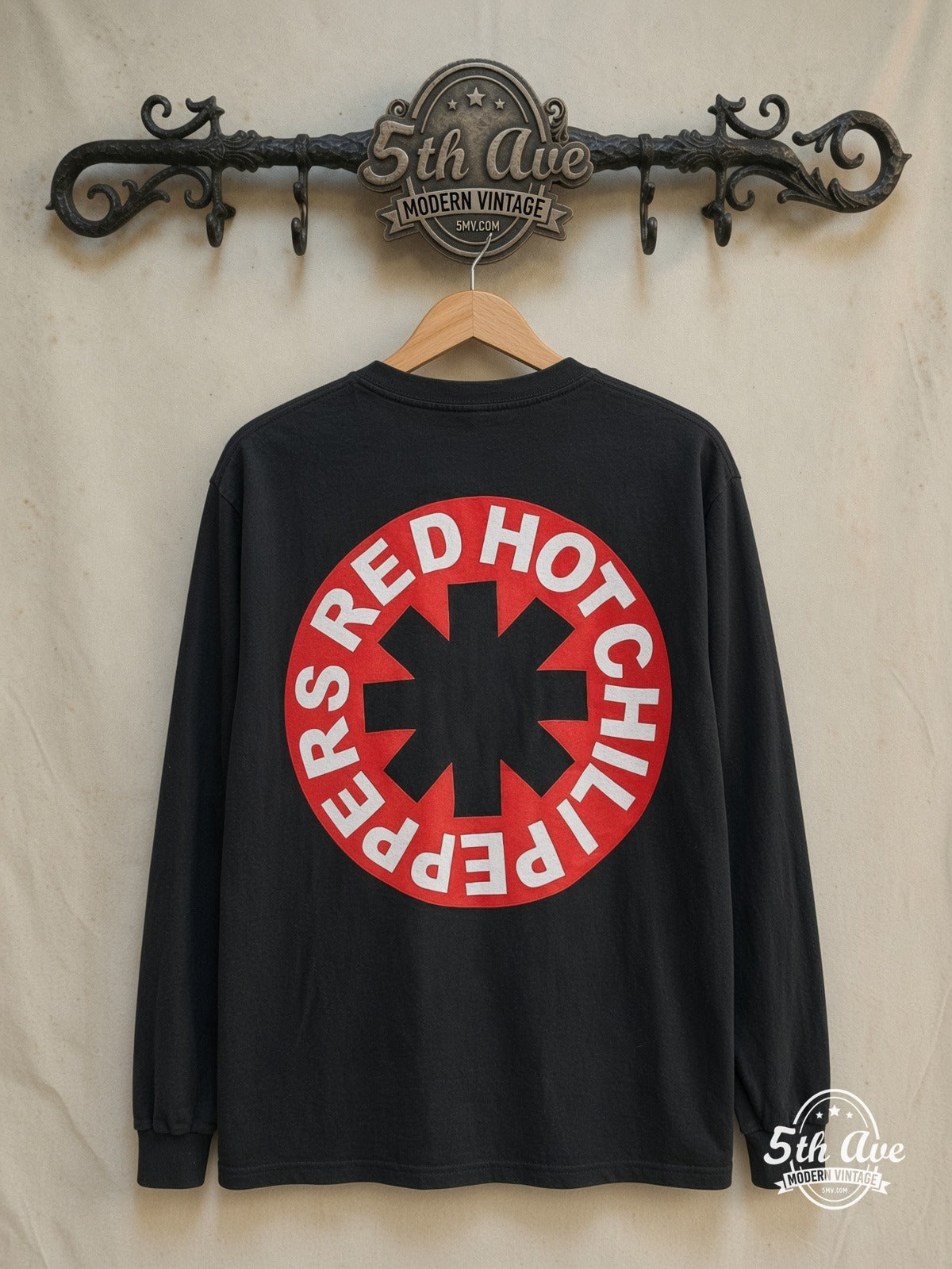 Red Hot Chili Peppers – Blood Sugar Sex Magik Red Circle Asterisk Long Sleeve – Vintage Band T-Shirt — back on locked cream ornate 5th Ave rack