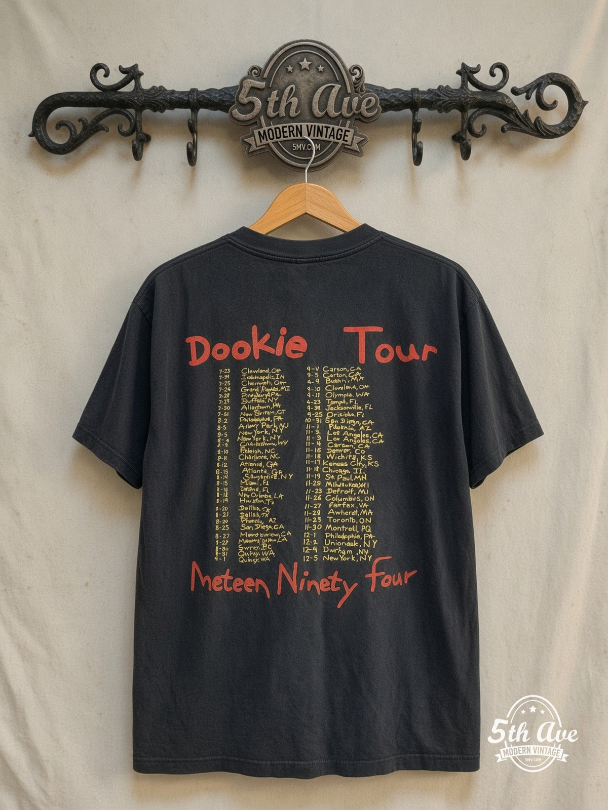 Green Day – Dookie Tour 1994 – Vintage Band T-Shirt — back on locked cream ornate 5th Ave rack
