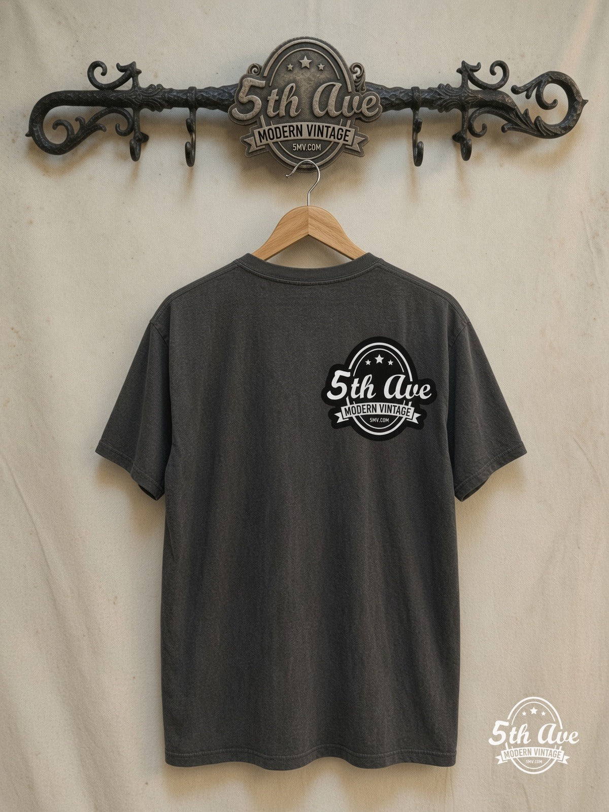 Slipknot – Unleash the Madness – Vintage Band T-Shirt — back on locked cream ornate 5th Ave rack