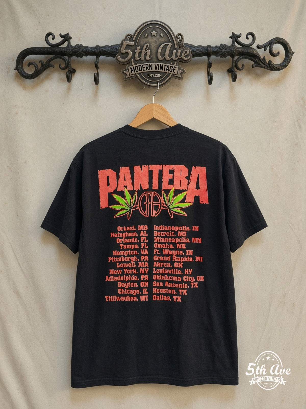 Pantera – The Real Steel Tour 2001 – Vintage Band T-Shirt — back on locked cream ornate 5th Ave rack