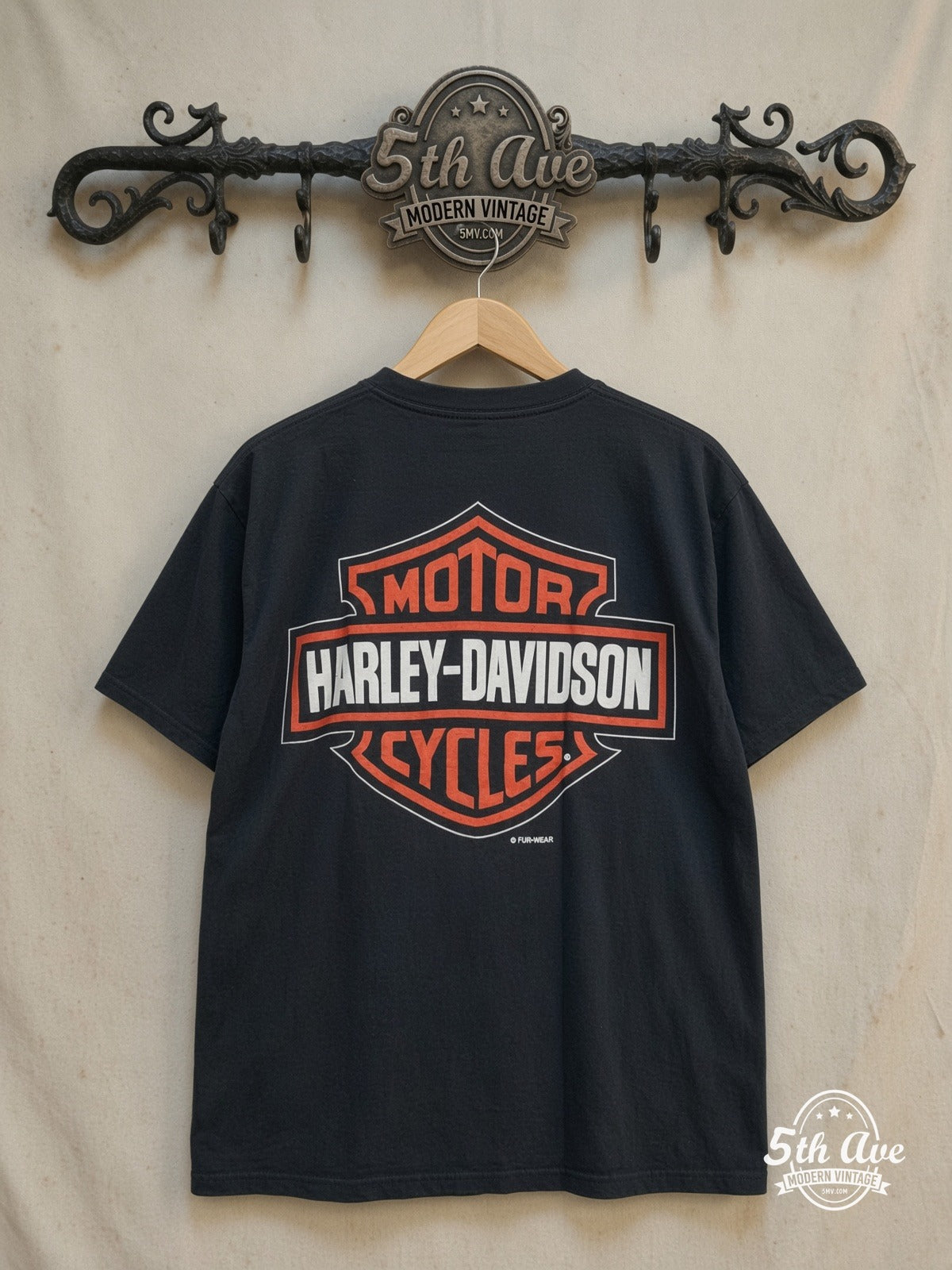 Harley-Davidson – Looney Tunes Taz-Mania Harley Davidson Animation T-Shirt – New Vintage Graphic Tee — back on locked cream ornate 5th Ave rack