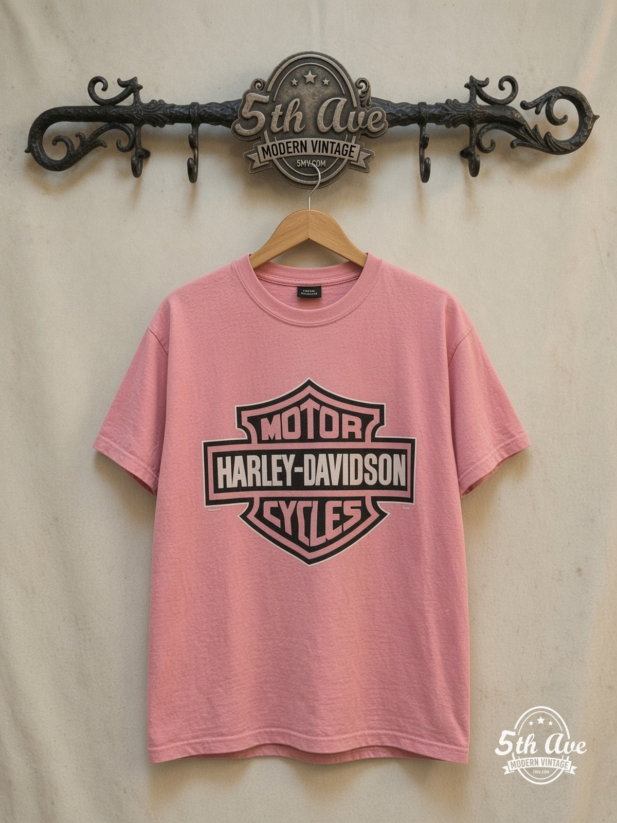 Harley-Davidson – Classic Graphic – Vintage Graphic Tee — front on locked cream ornate 5th Ave rack