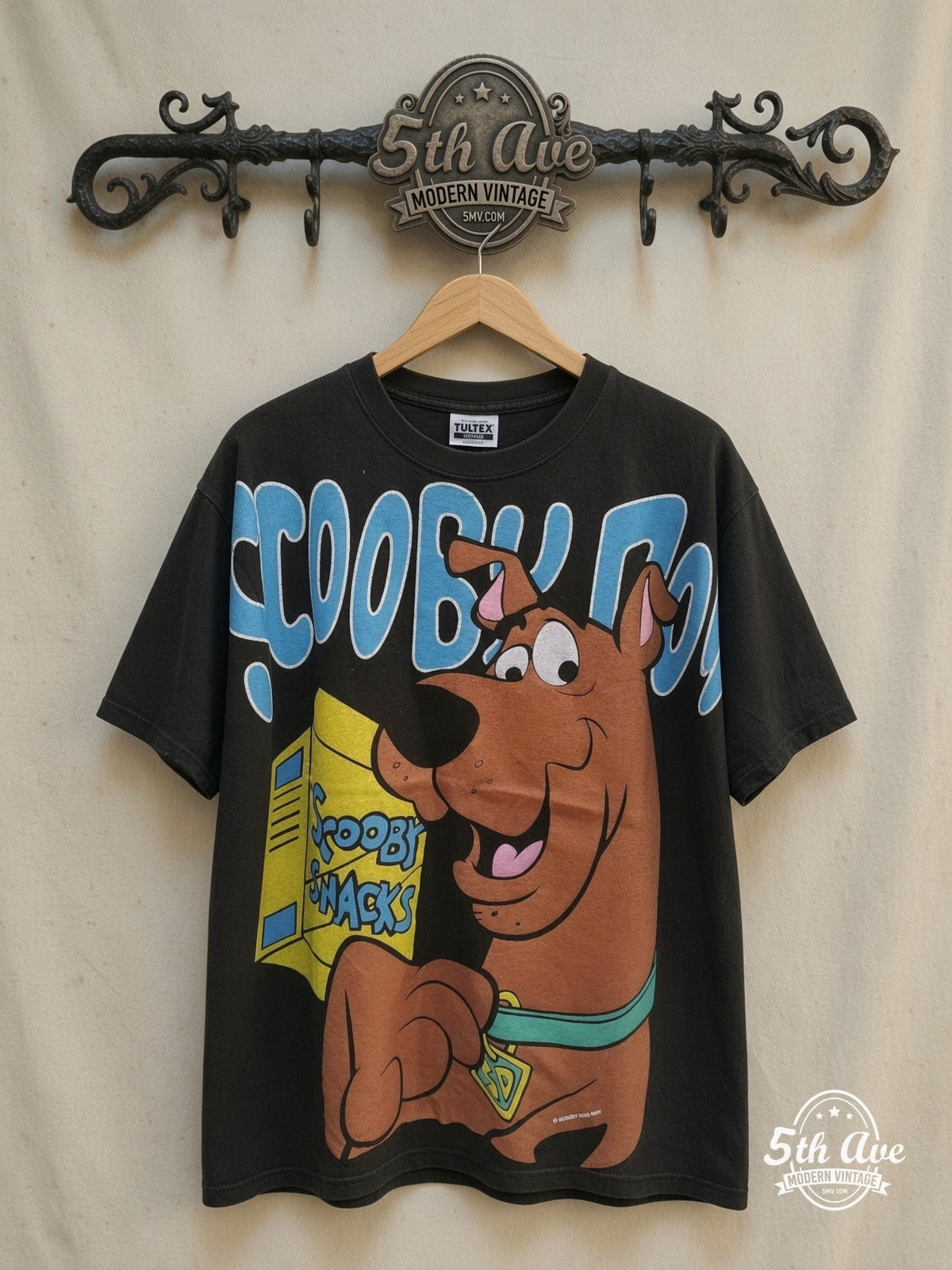 Scooby-Doo – Munchies – New Vintage Graphic Tee — front on locked cream ornate 5th Ave rack