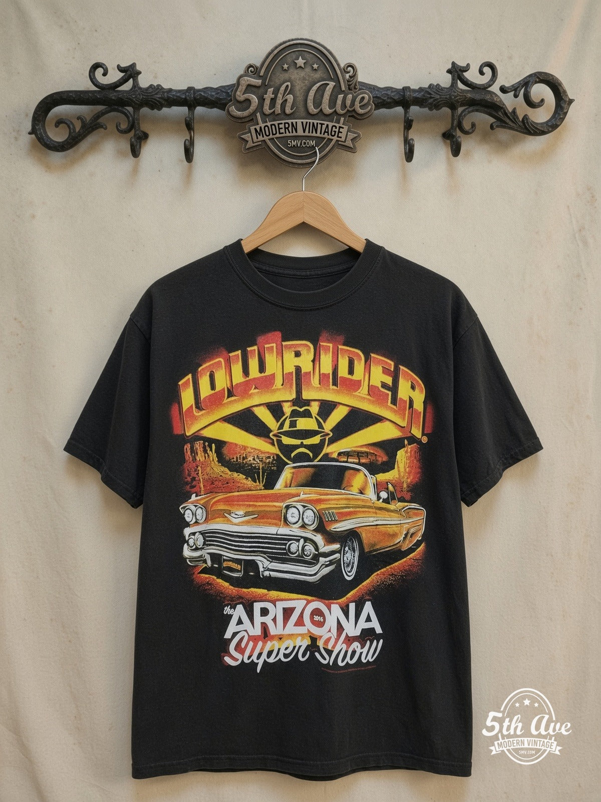 Rollin Hard – The Arizona Super Show – Vintage Graphic Tee — front on locked cream ornate 5th Ave rack