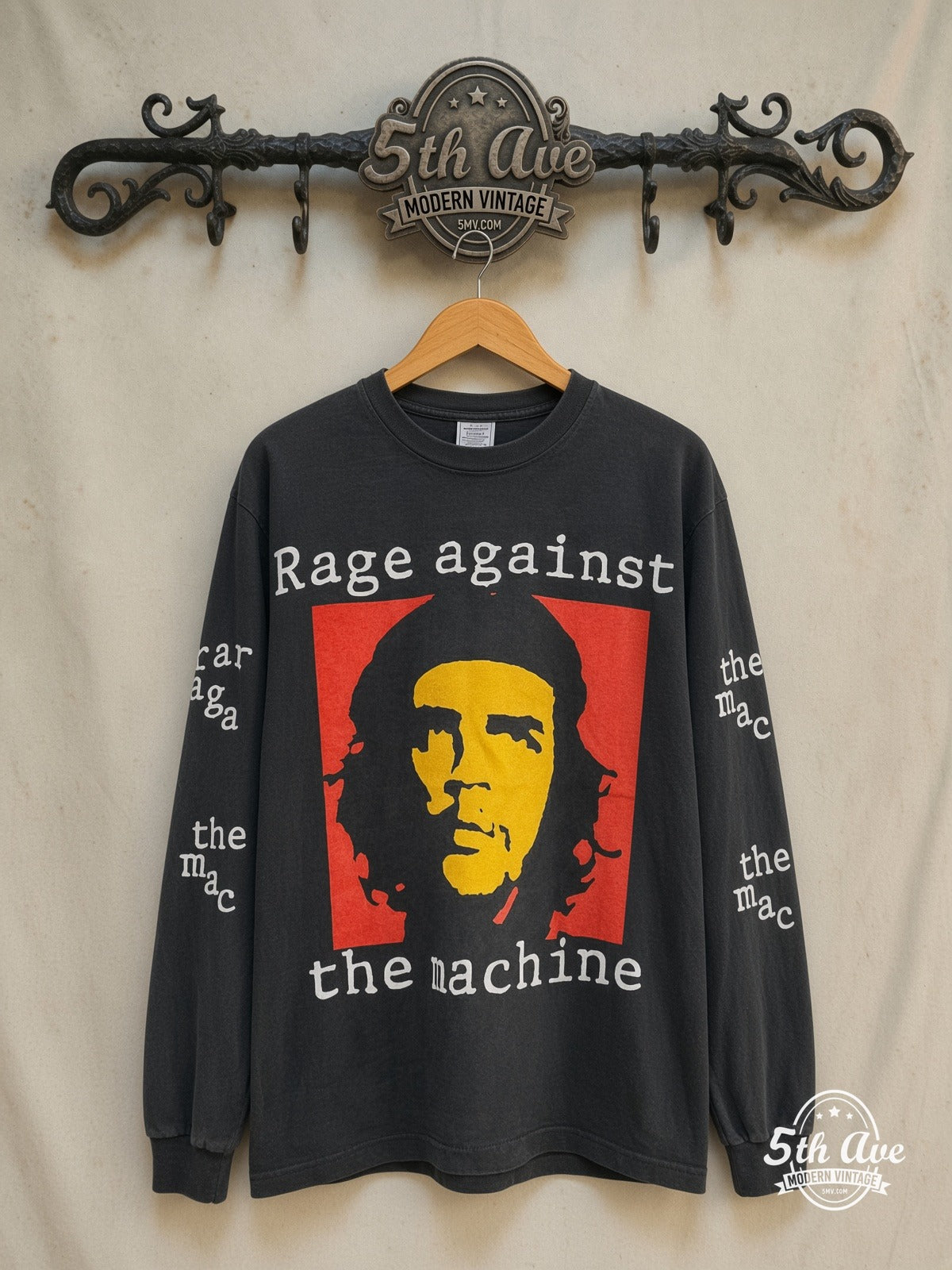 Rage Against the Machine – Che Guevara – Vintage Band T-Shirt — front on locked cream ornate 5th Ave rack
