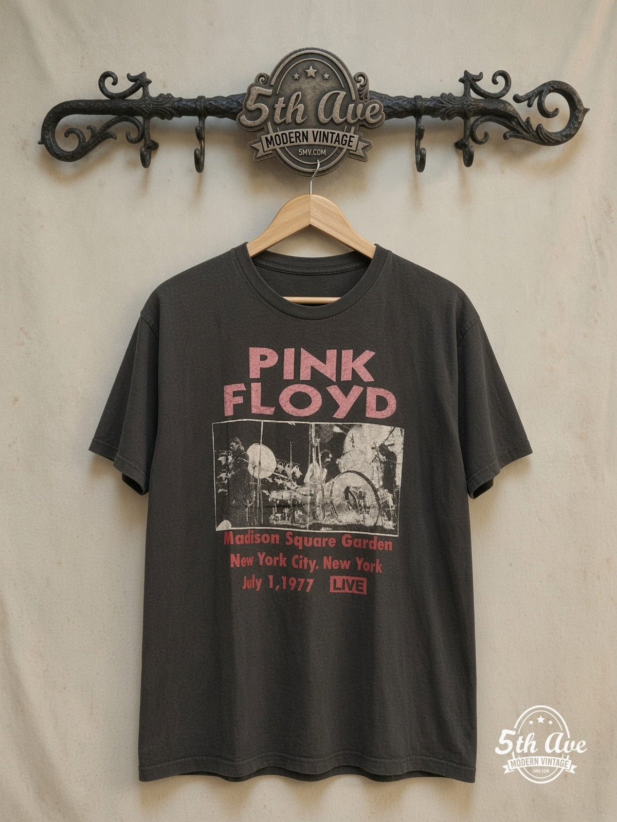 Pink Floyd – Madison Square Garden Live – Vintage Band T-Shirt — front on locked cream ornate 5th Ave rack