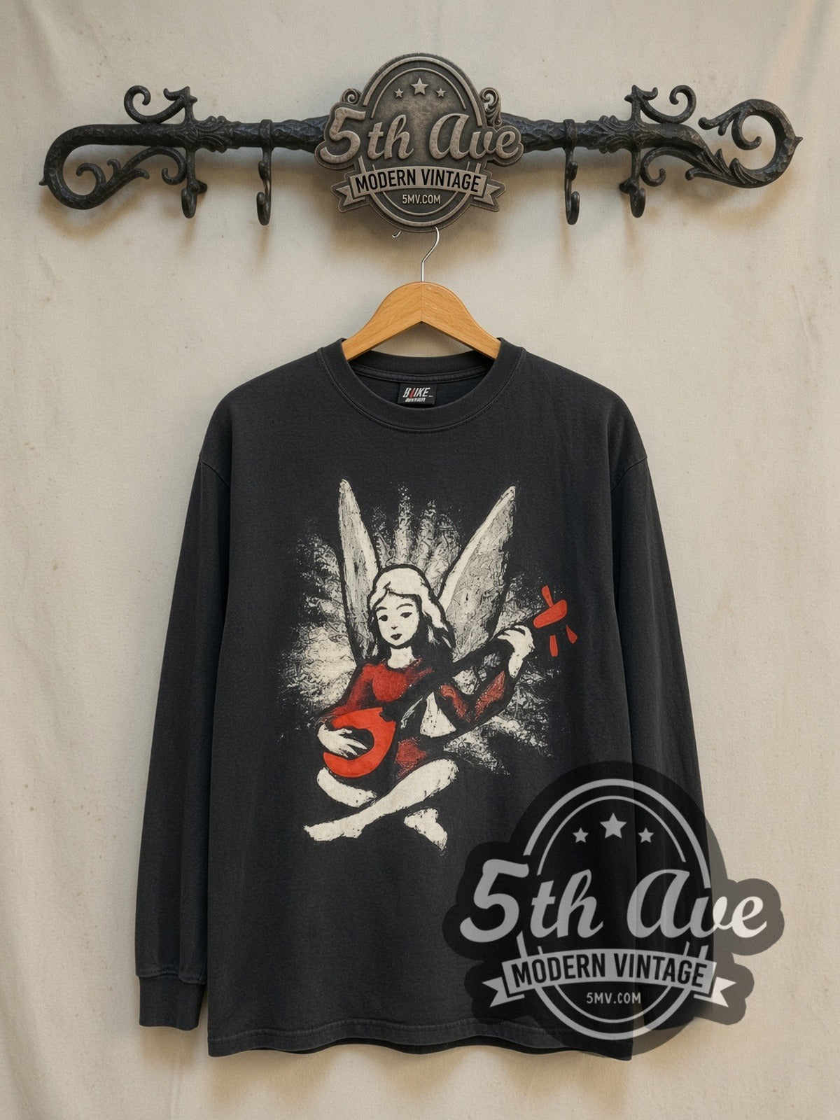 Red Hot Chili Peppers World Tour 1996 vintage band long sleeve t-shirt, front view on the 5MV rack