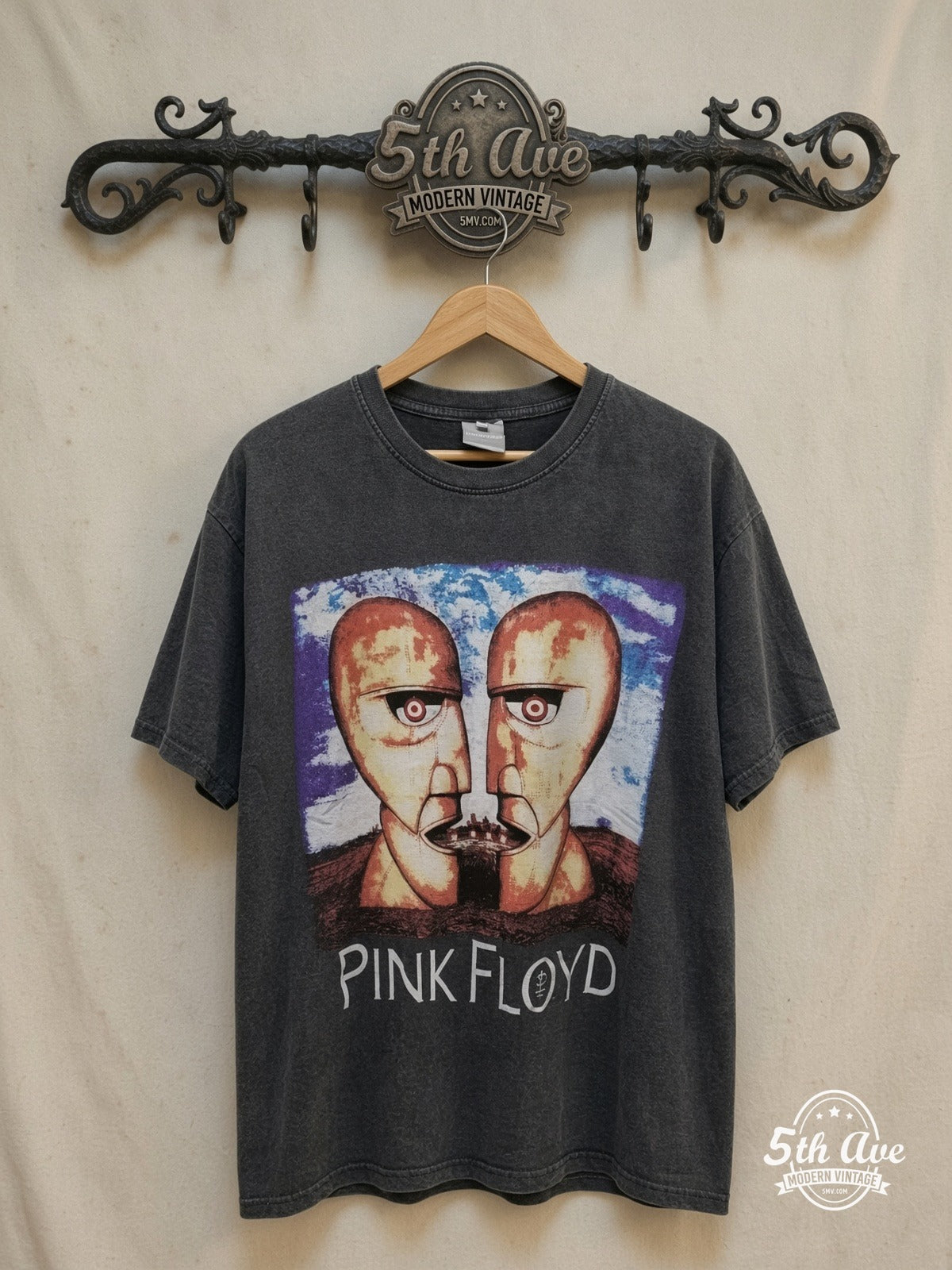 Pink Floyd – 1994 American Tour – Vintage Band T-Shirt — front on locked cream ornate 5th Ave rack