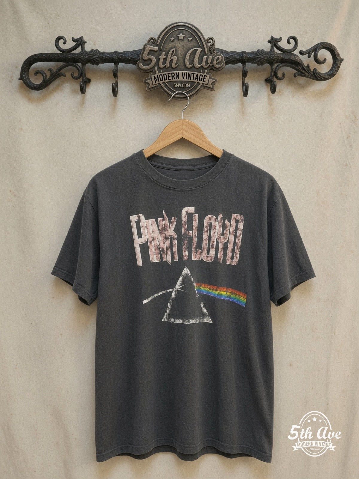 Pink Floyd – Dark Side of the Moon Prism – Vintage Band T-Shirt — front on locked cream ornate 5th Ave rack
