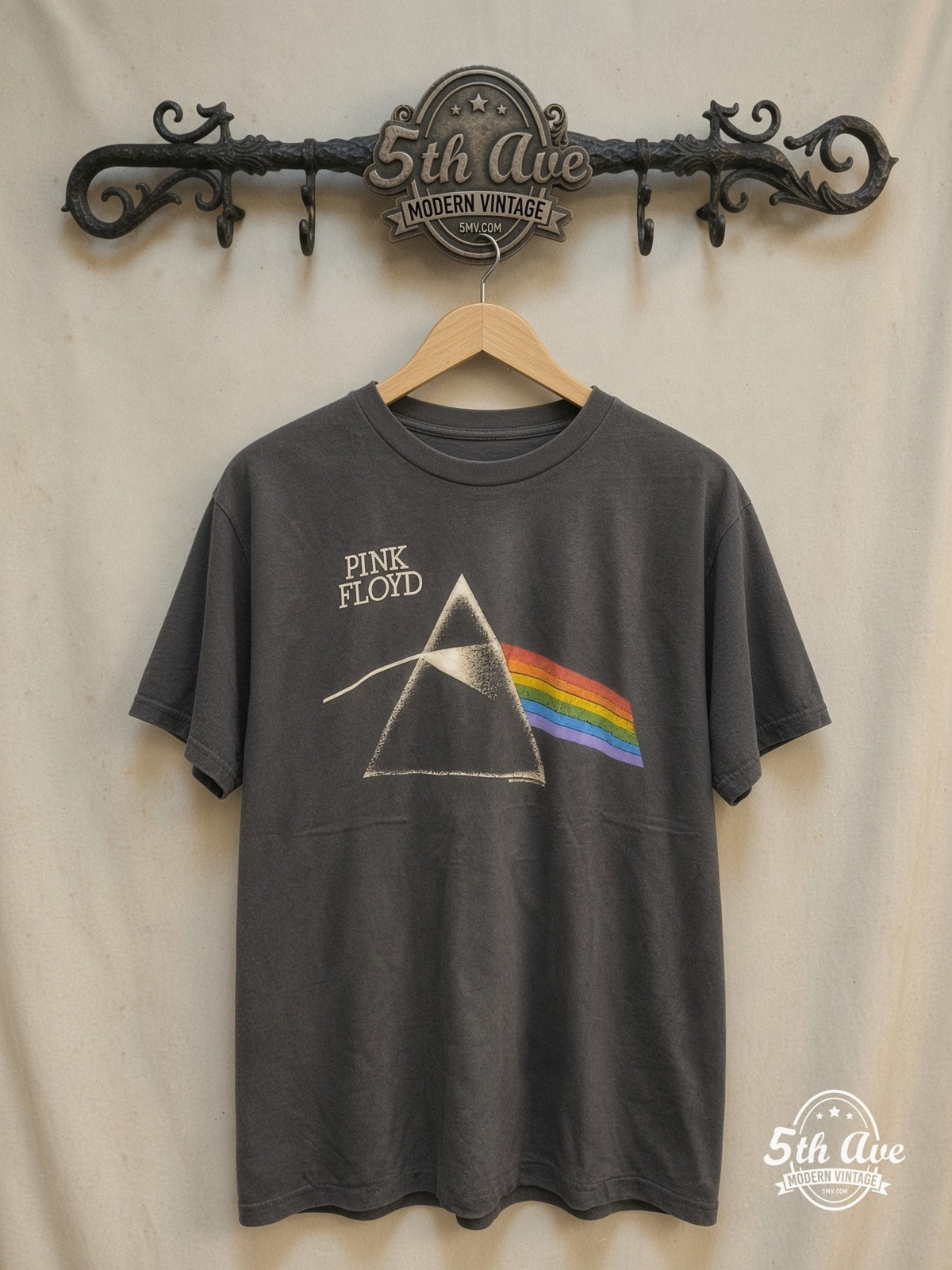 Pink Floyd – Dark Side of the Moon' Prism – Vintage Band T-Shirt — front on locked cream ornate 5th Ave rack